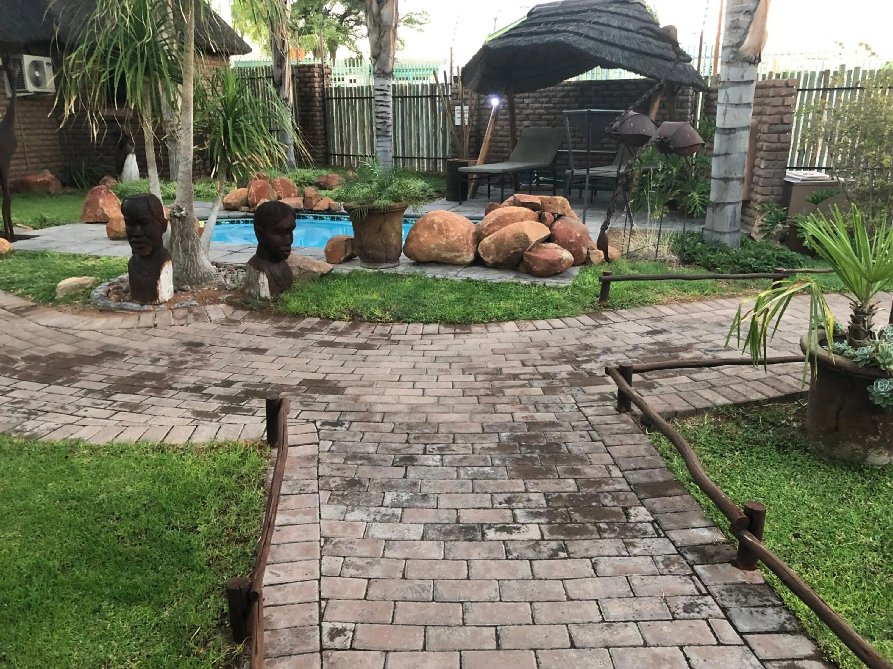 Swimming pool in Country Lodge