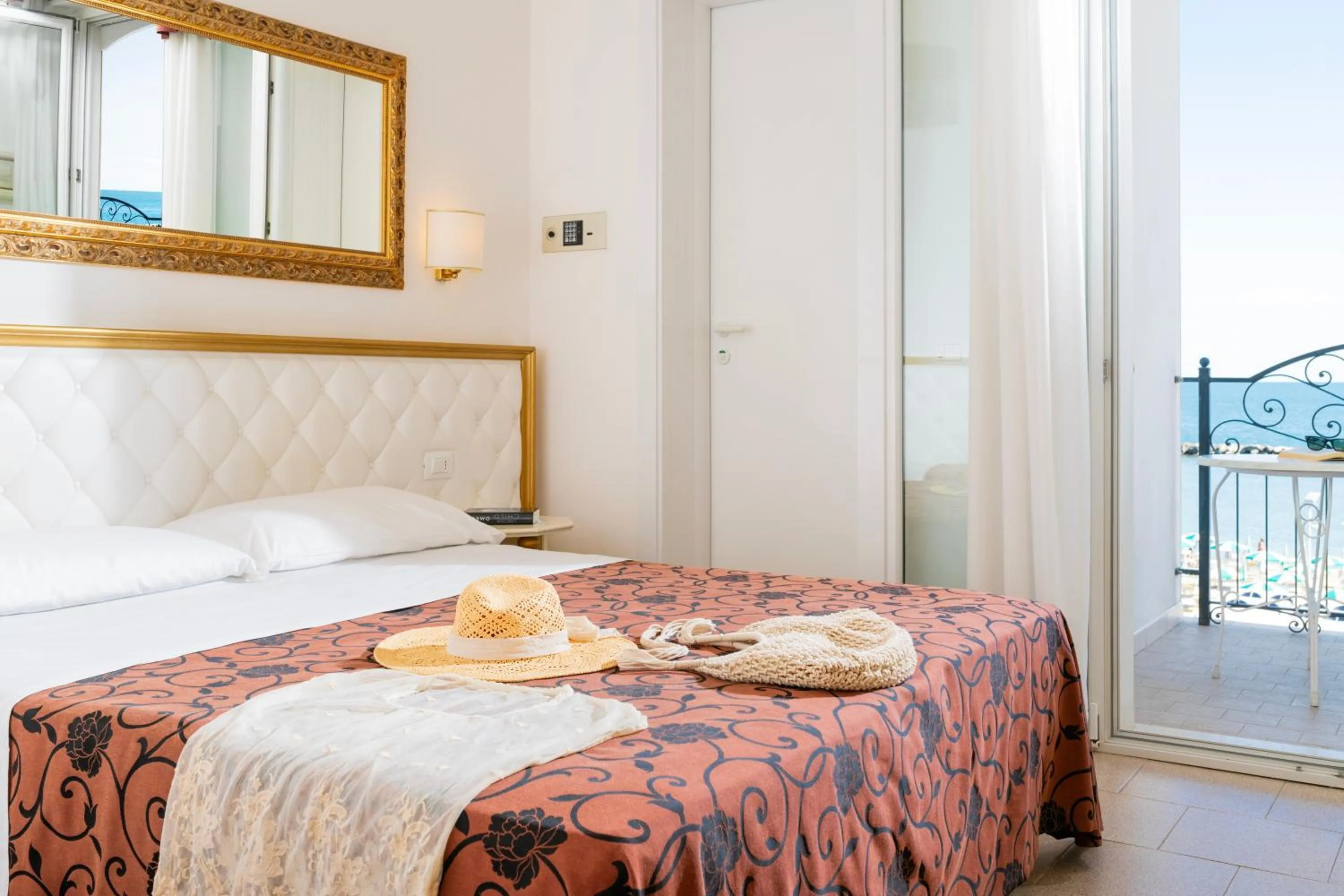 Bed in Hotel Rosa Maria Elite