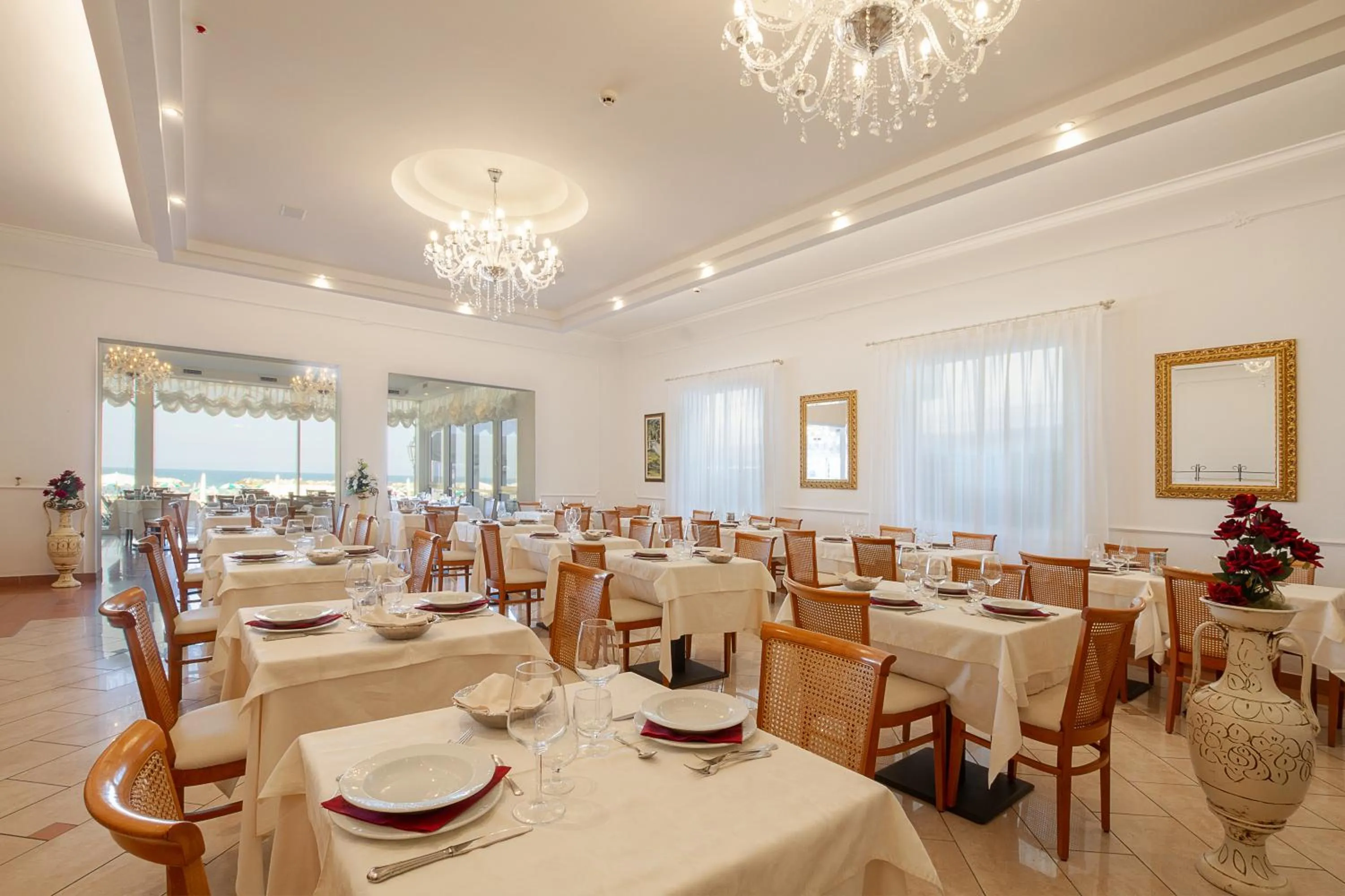 Restaurant/places to eat in Hotel Rosa Maria Elite