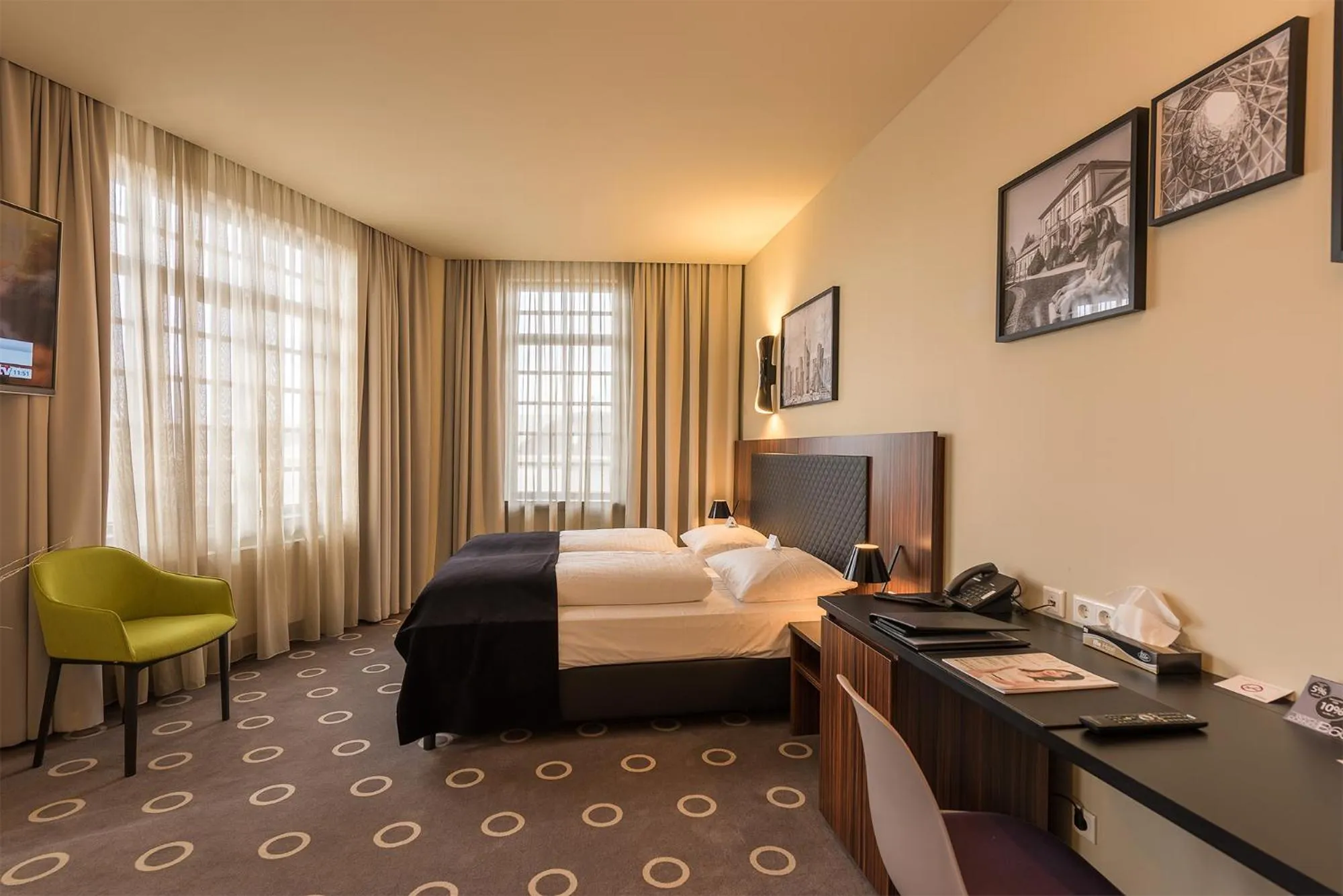 Bedroom, Bed in The Frankfurt