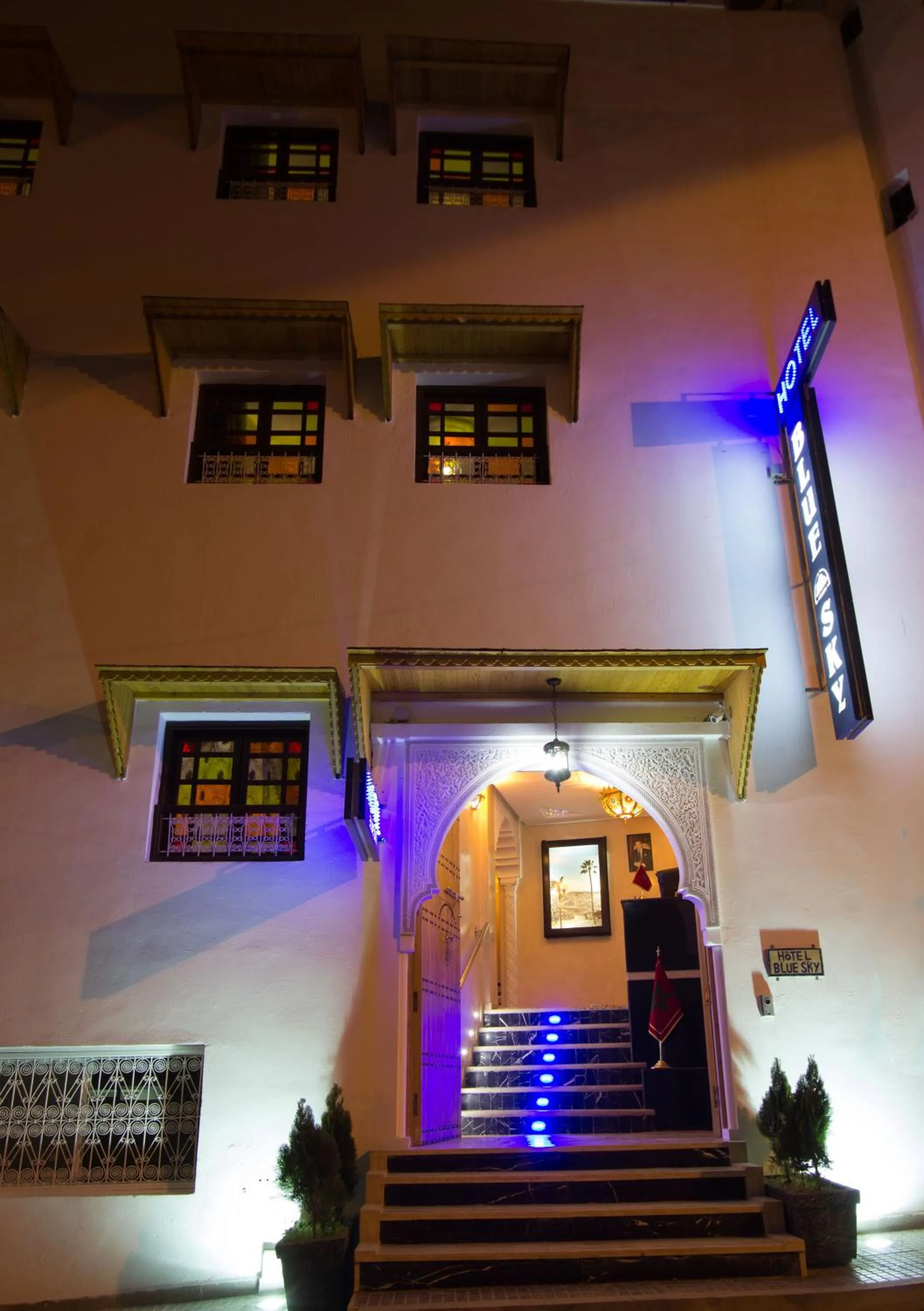 Facade/entrance in BLUE SKY Hôtel
