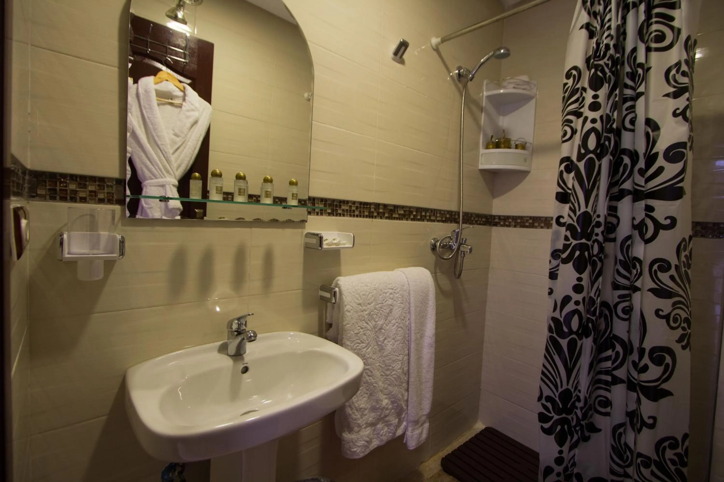 Bathroom in BLUE SKY Hôtel