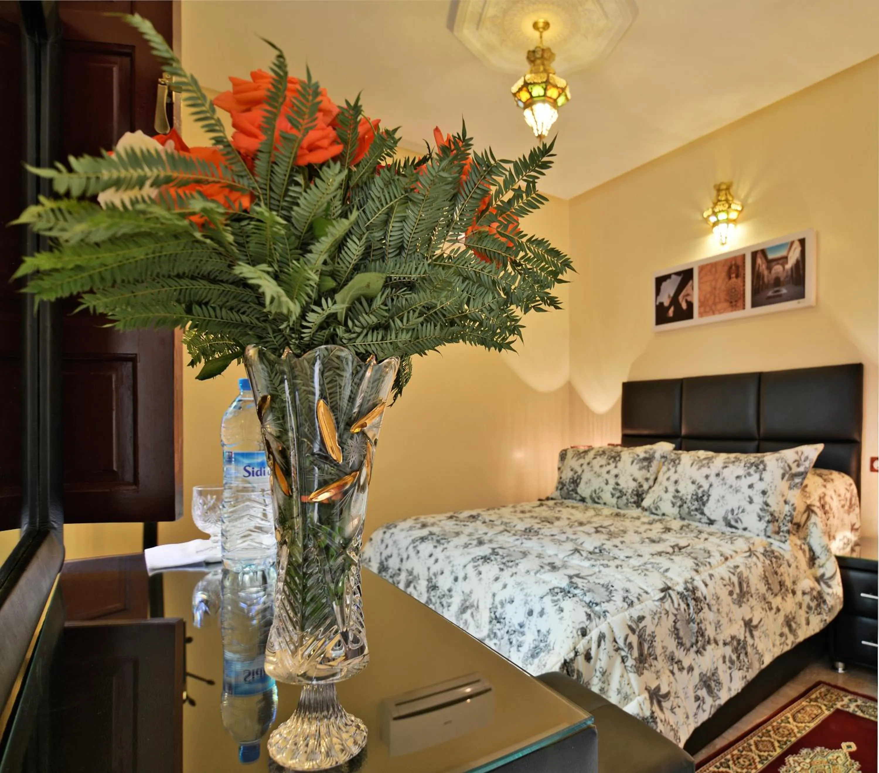 Bed in BLUE SKY Hôtel