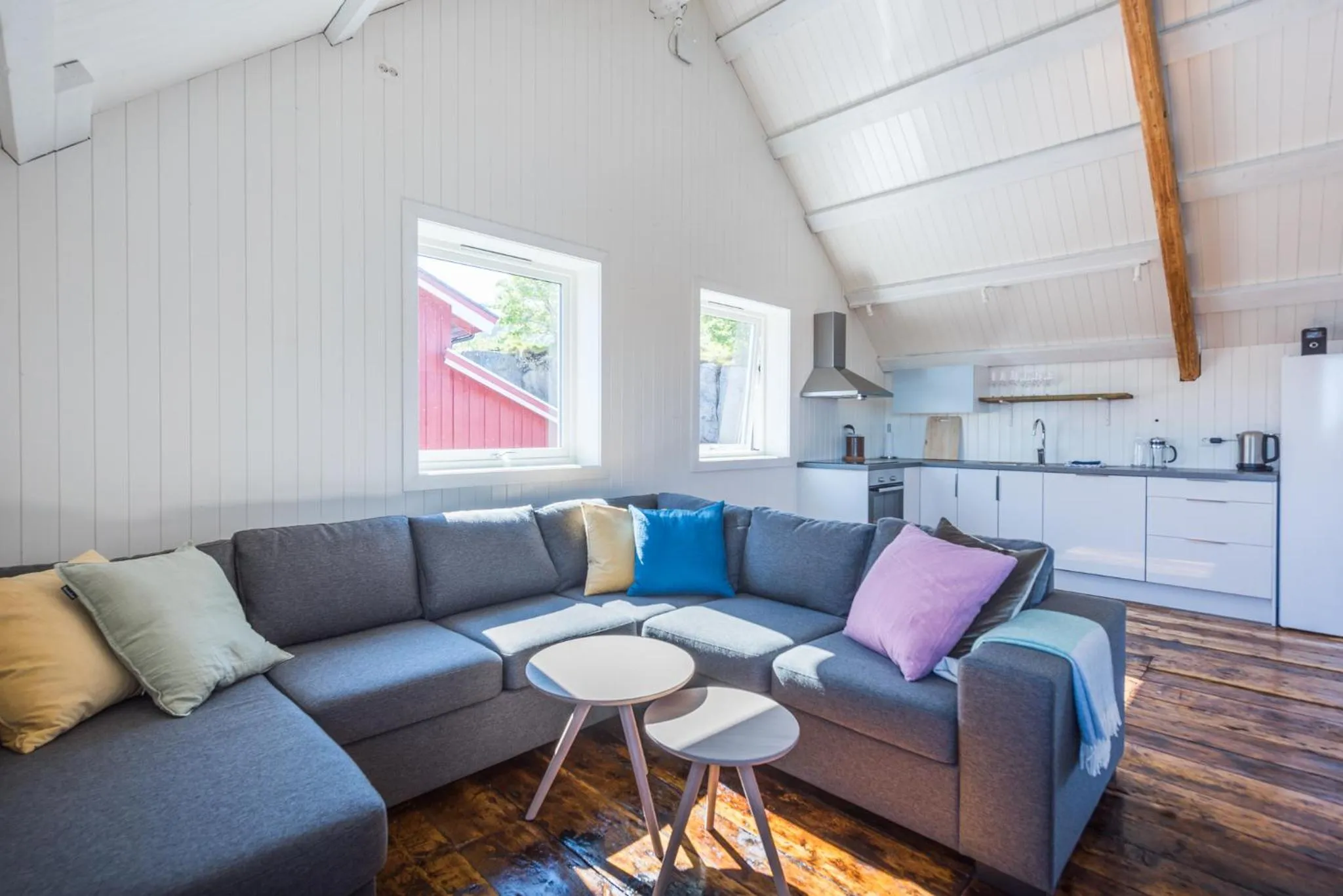 Communal lounge/ TV room in Hattvika Lodge