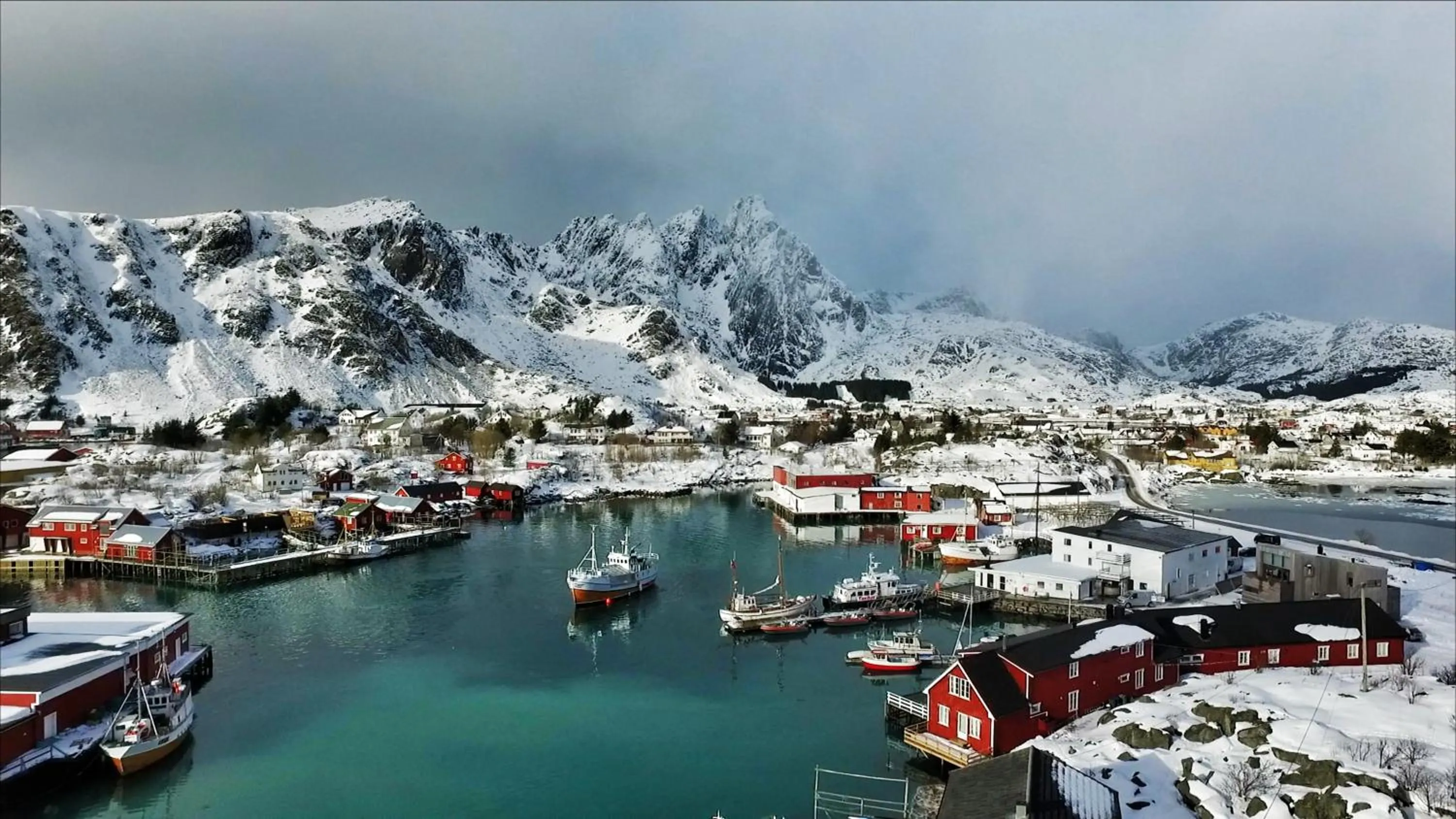 Neighbourhood in Hattvika Lodge