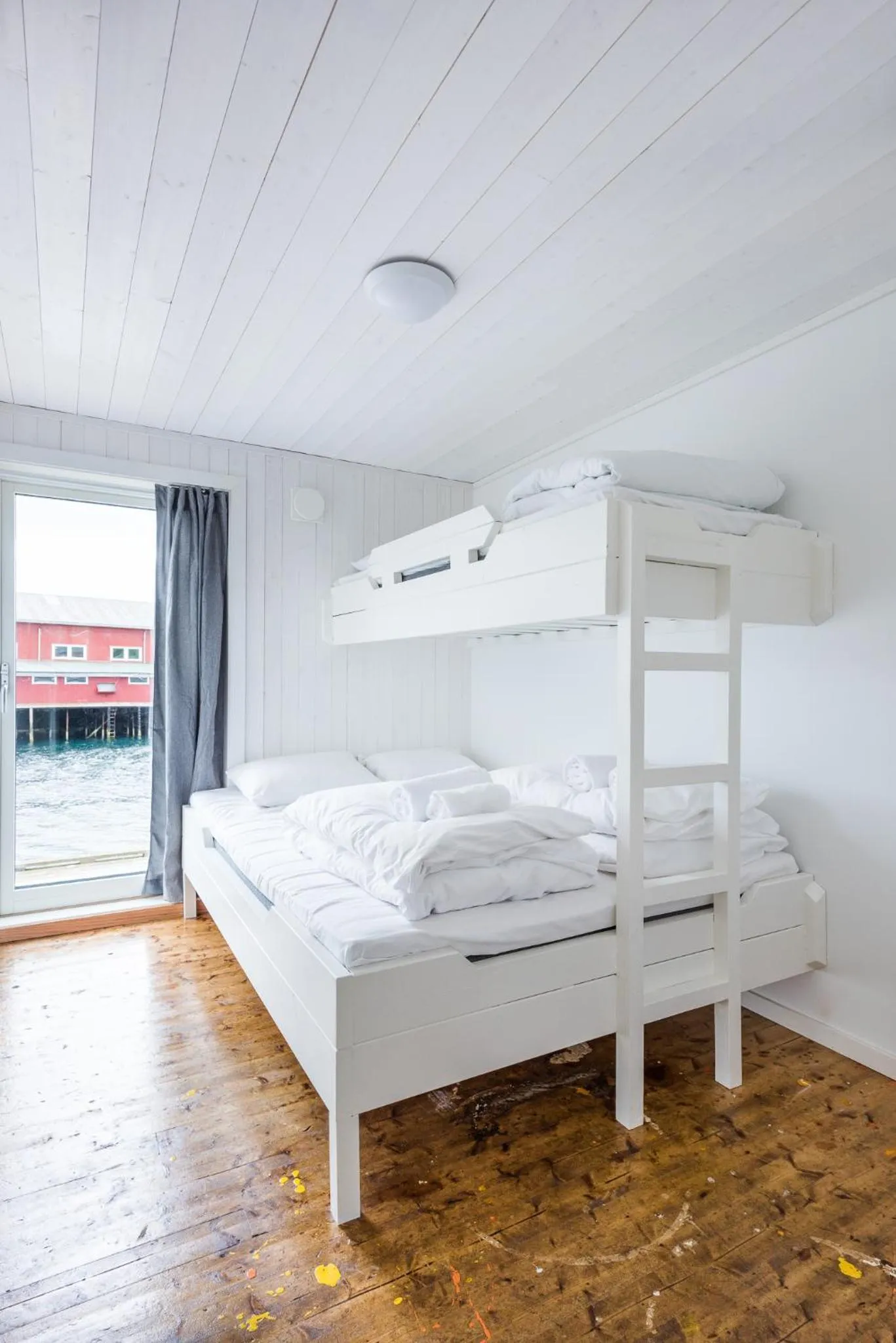 Day, Bed in Hattvika Lodge