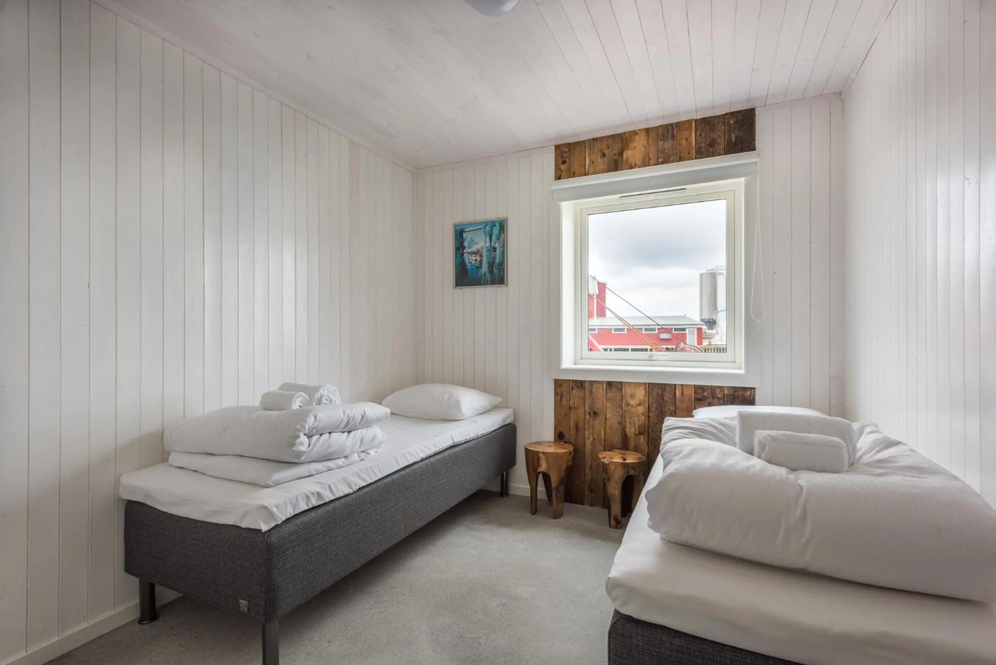 Day, Bed in Hattvika Lodge