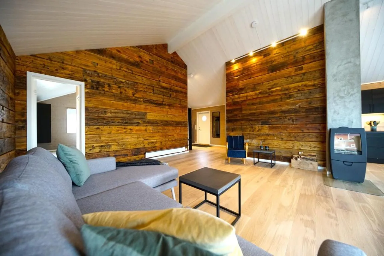 Kitchen or kitchenette, Bed in Hattvika Lodge