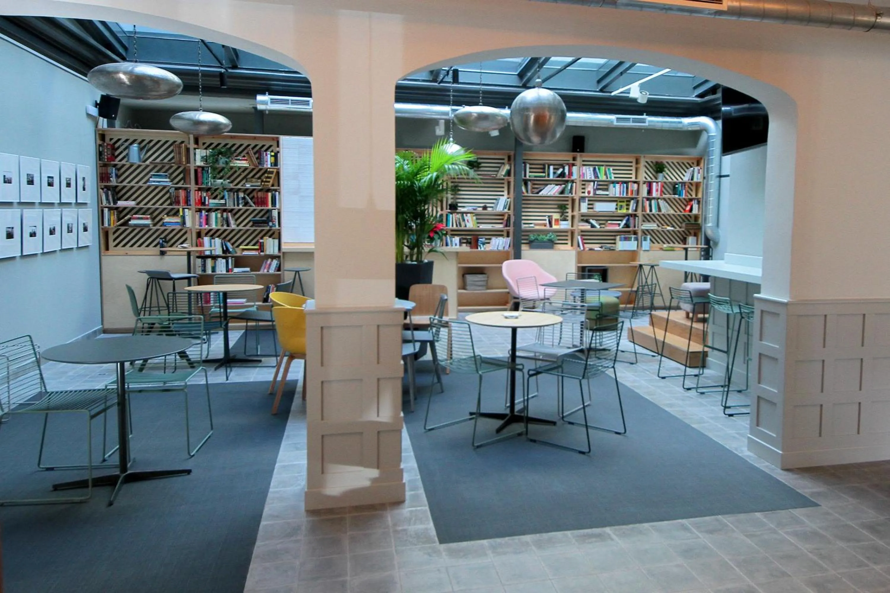 Communal lounge/ TV room in H Complutum