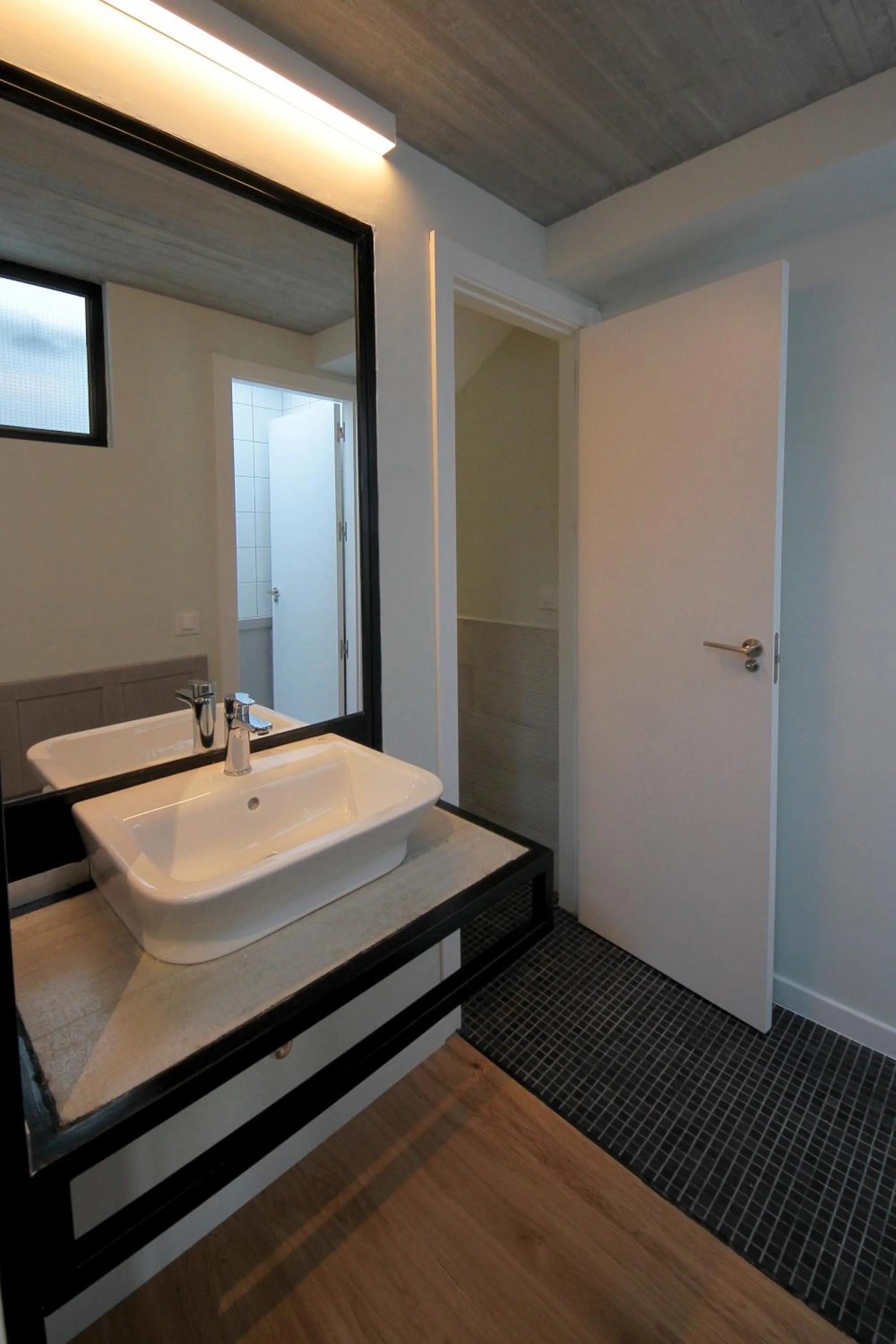 bunk bed, Bed in H Complutum