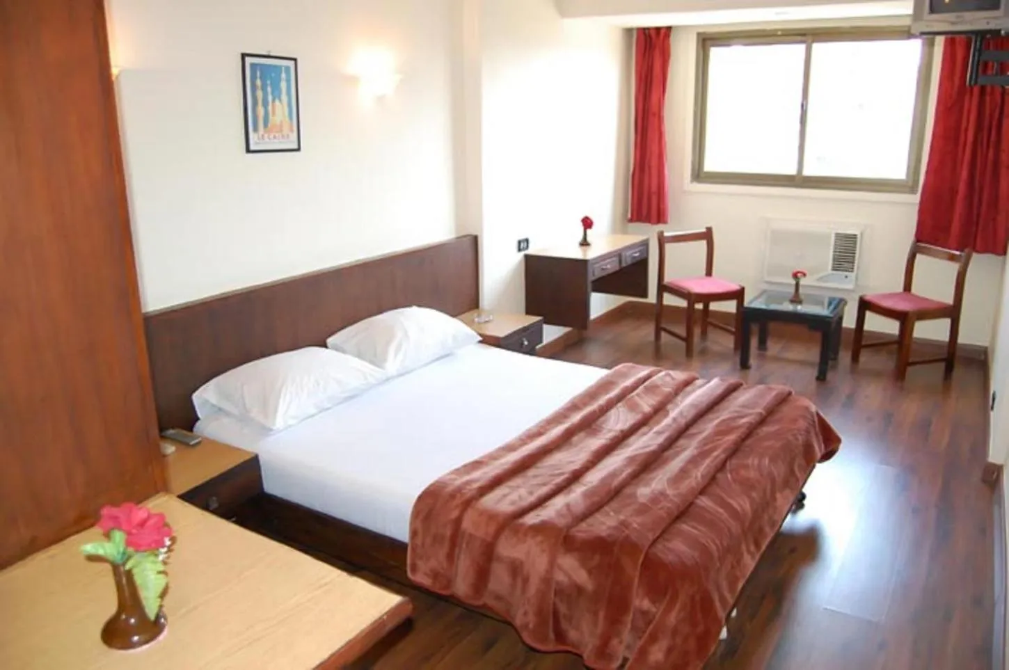 Bed in King Hotel Cairo