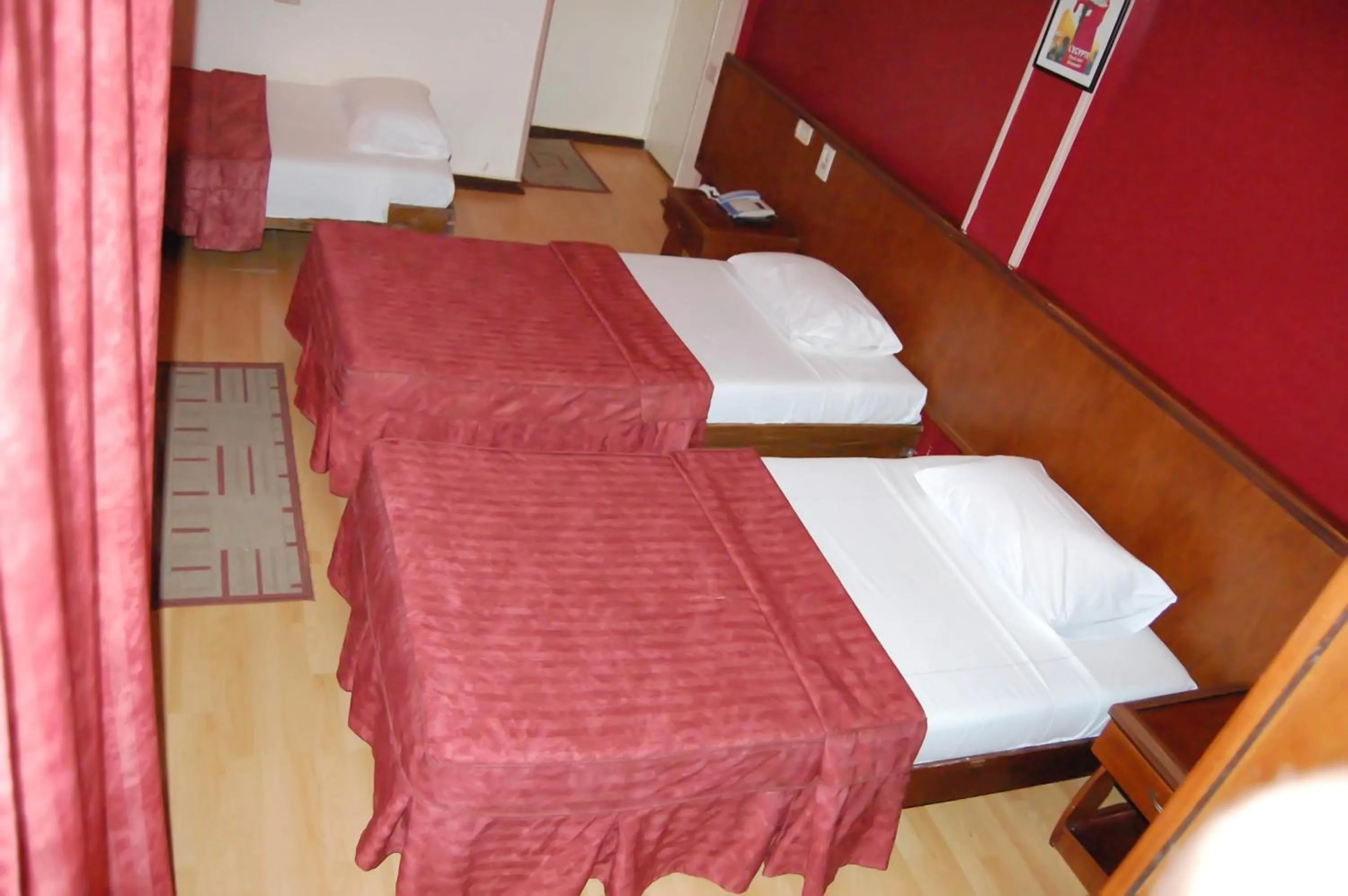 Bed in King Hotel Cairo