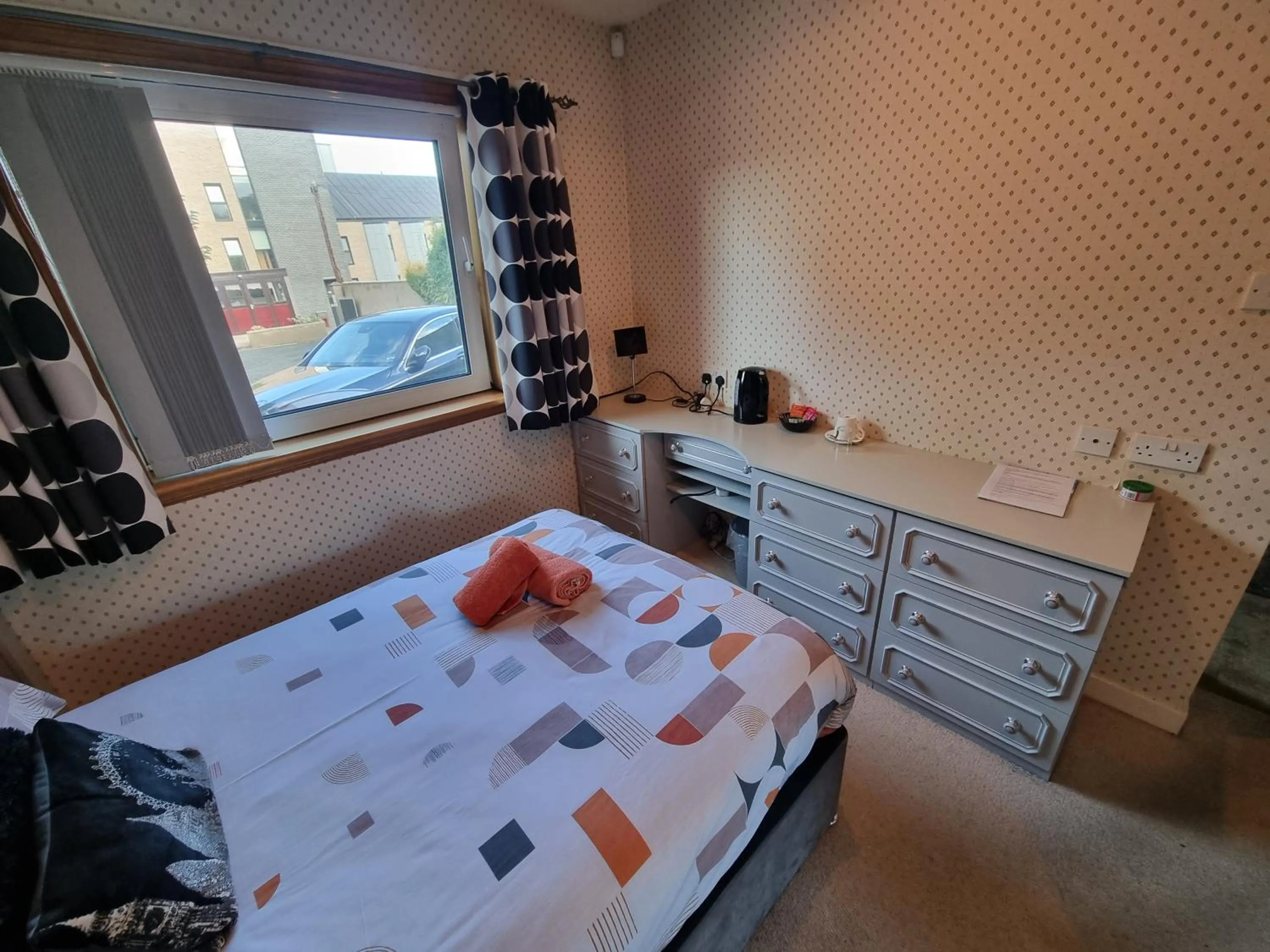 Bed in The Jays Guest House