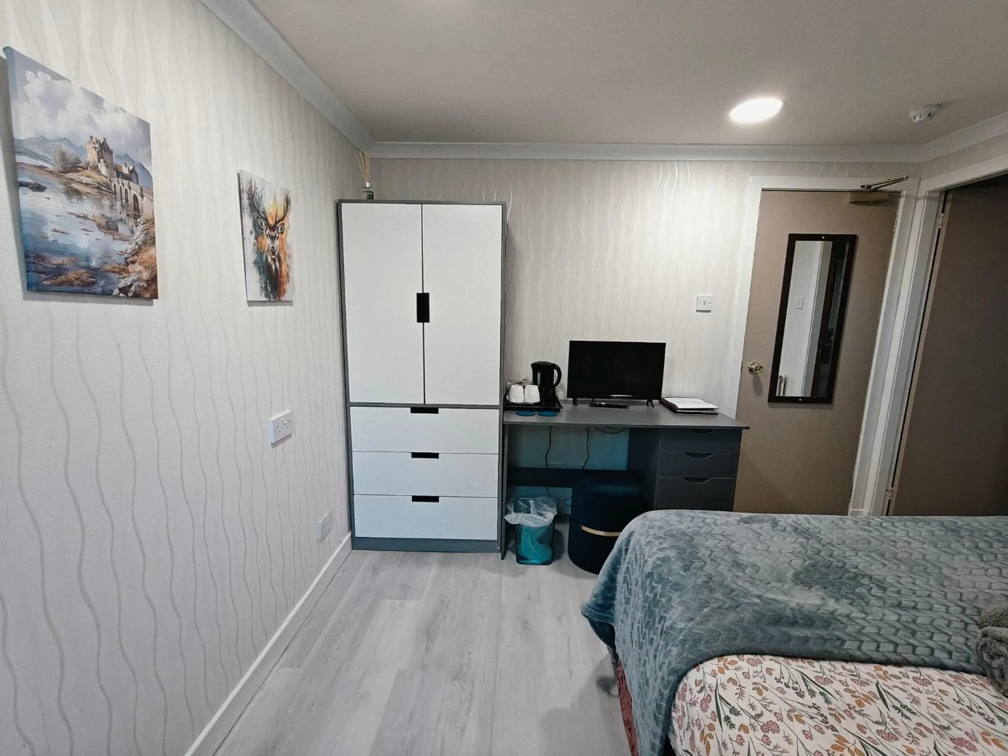 furniture in The Jays Guest House