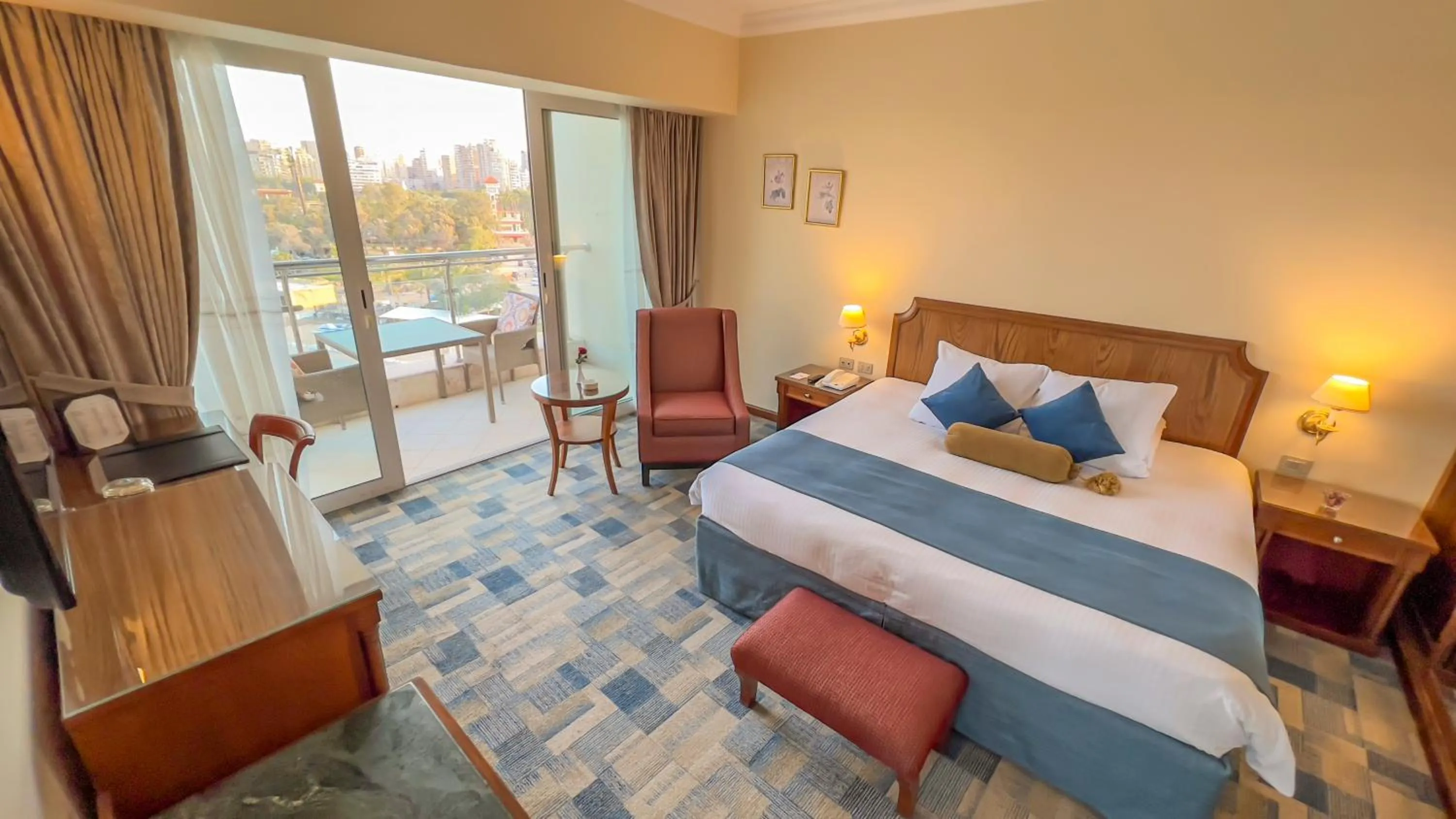 Bedroom, Bed in Helnan Royal Palestine Hotel - Montazah Gardens