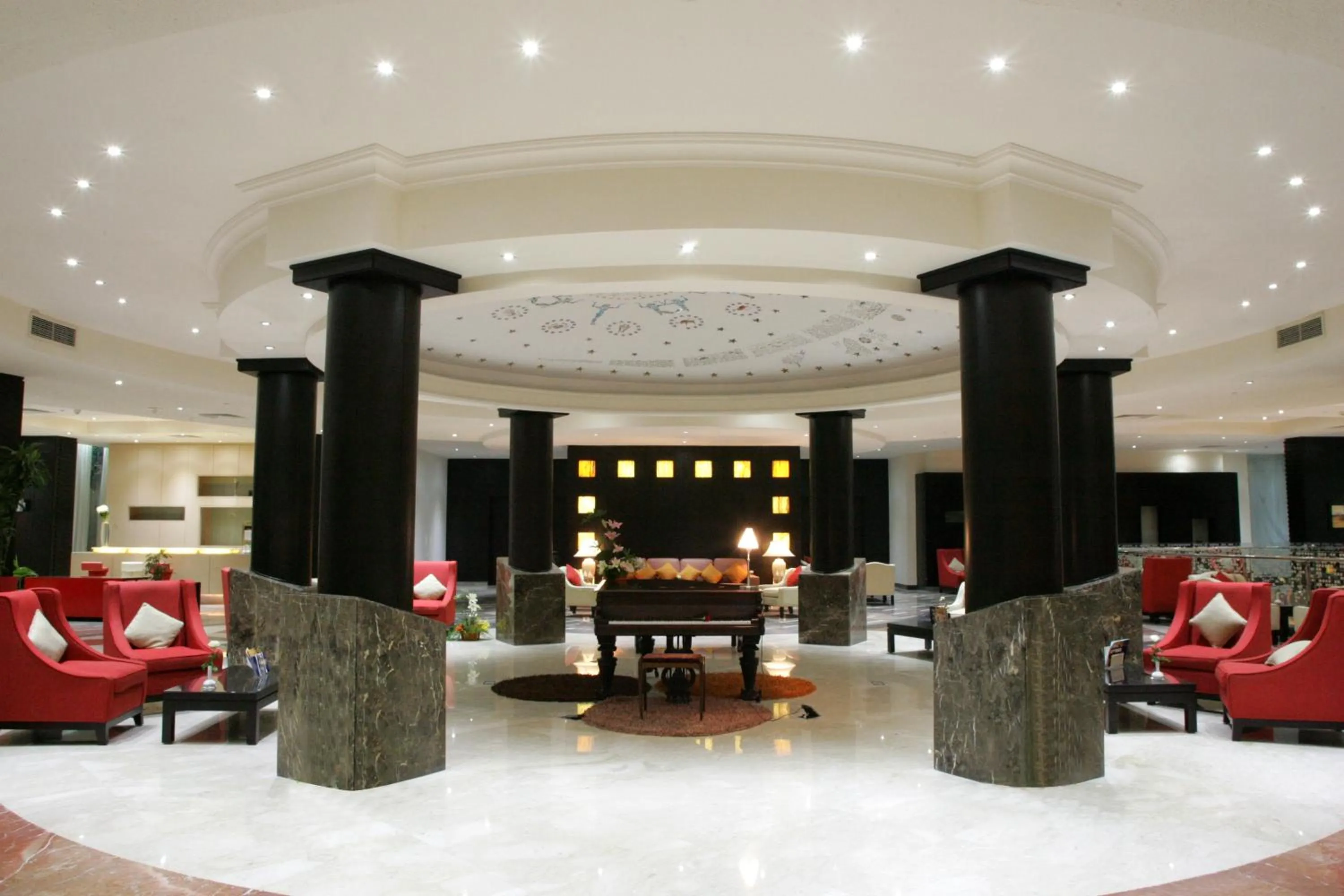 Lobby or reception in Helnan Royal Palestine Hotel - Montazah Gardens