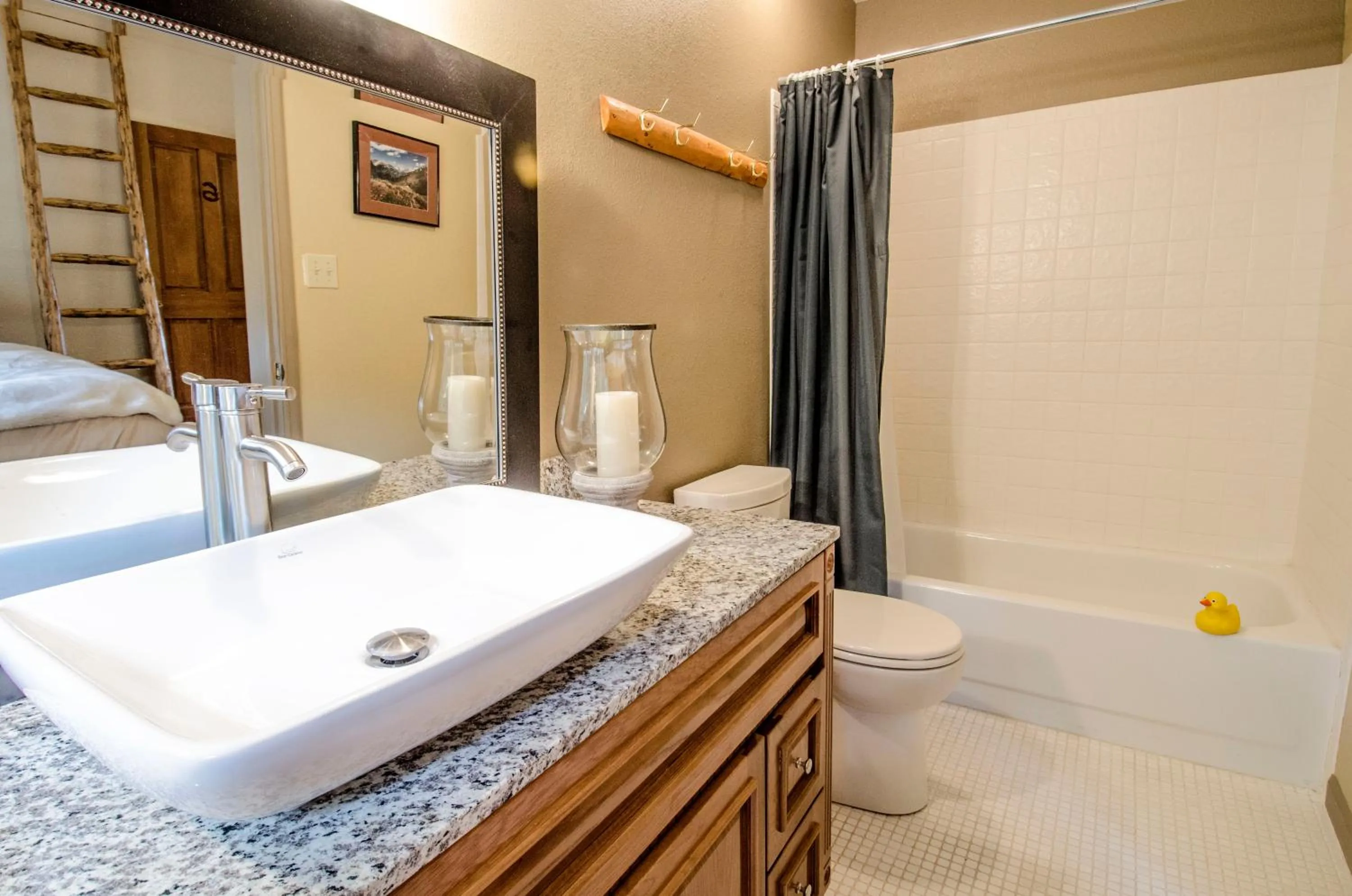 Shower in The Silver Lake Lodge - Adults Only