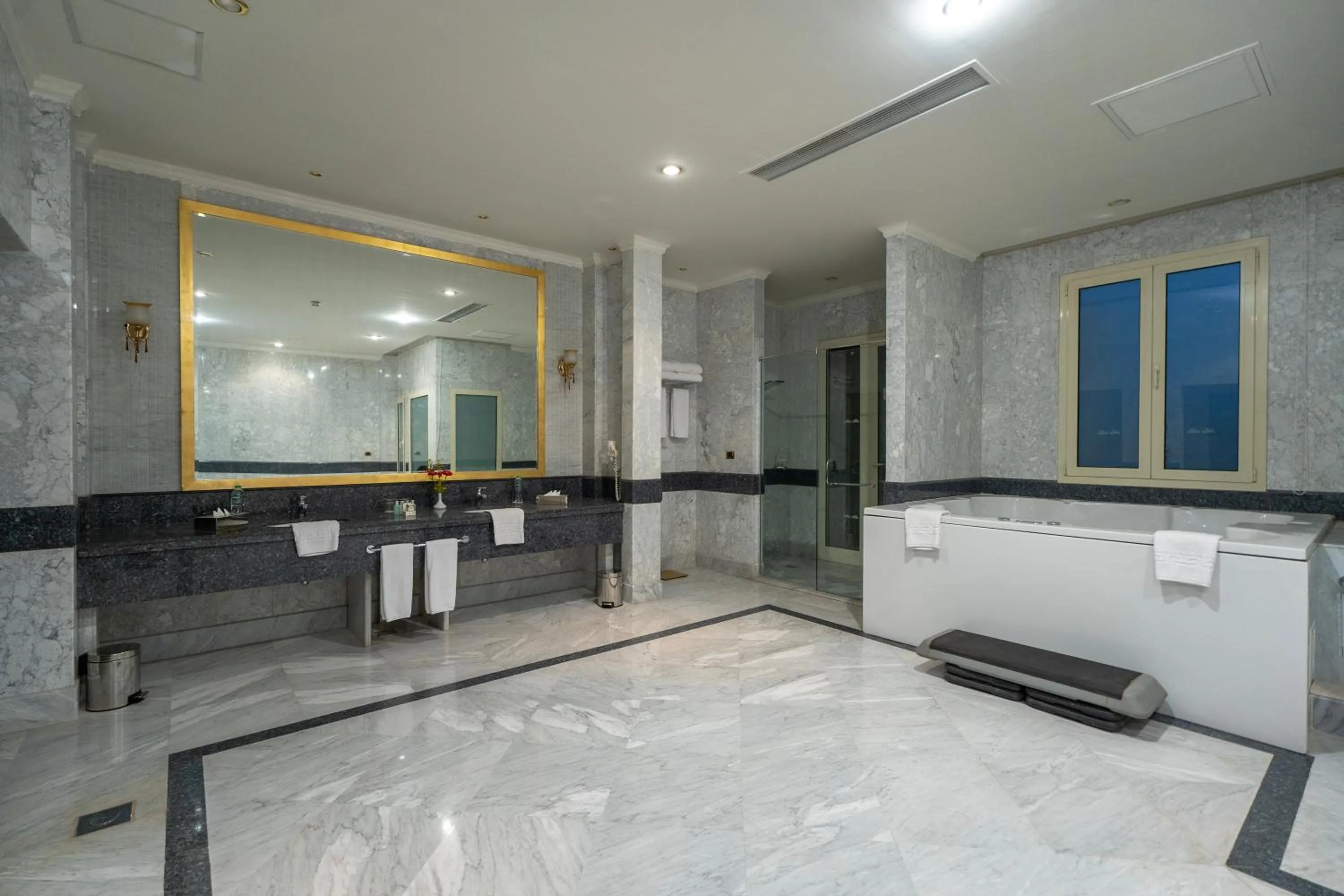 Bathroom in Jolie Ville Hotel & Spa Kings Island Luxor