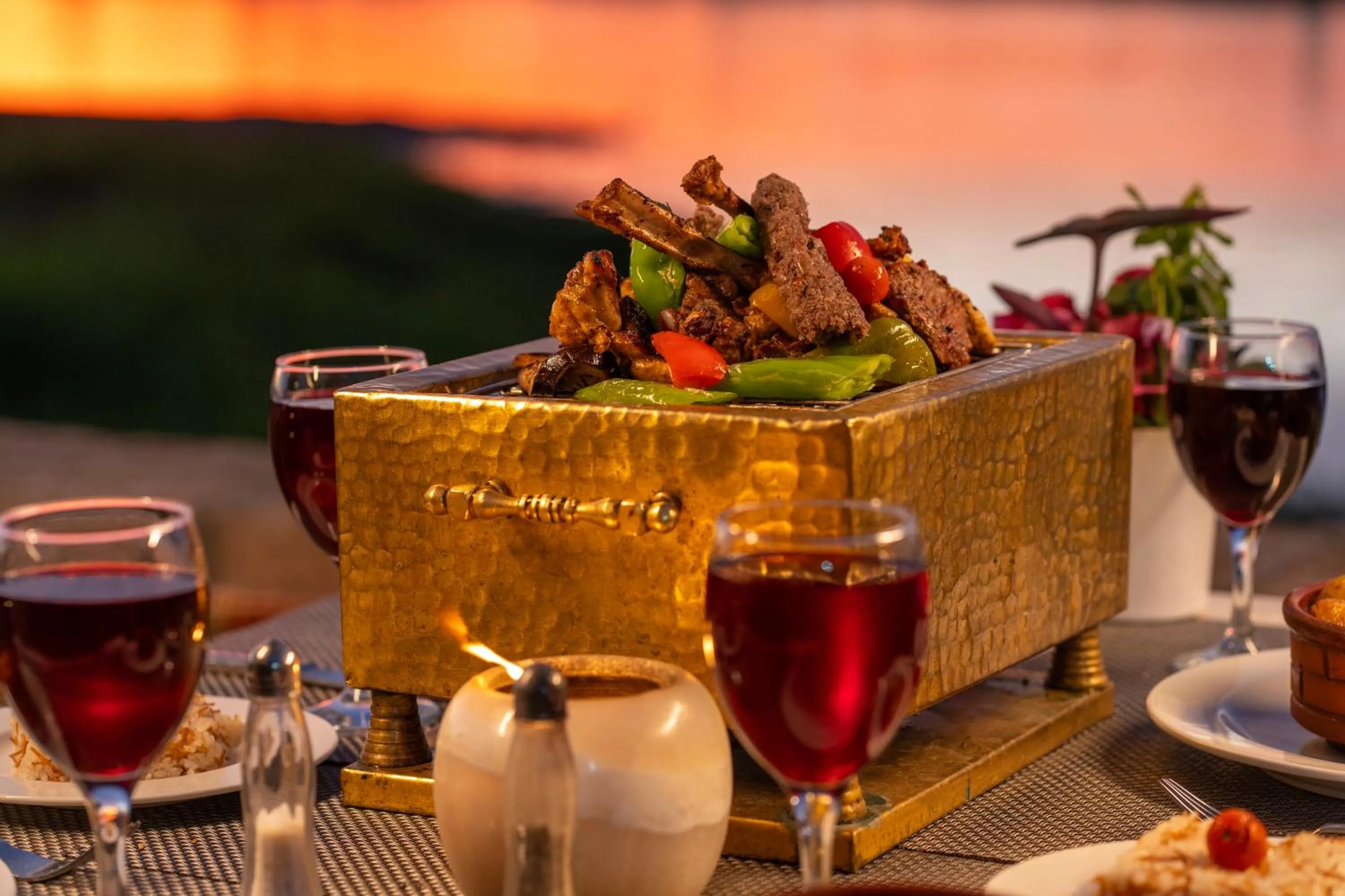 Restaurant/places to eat in Jolie Ville Hotel & Spa Kings Island Luxor