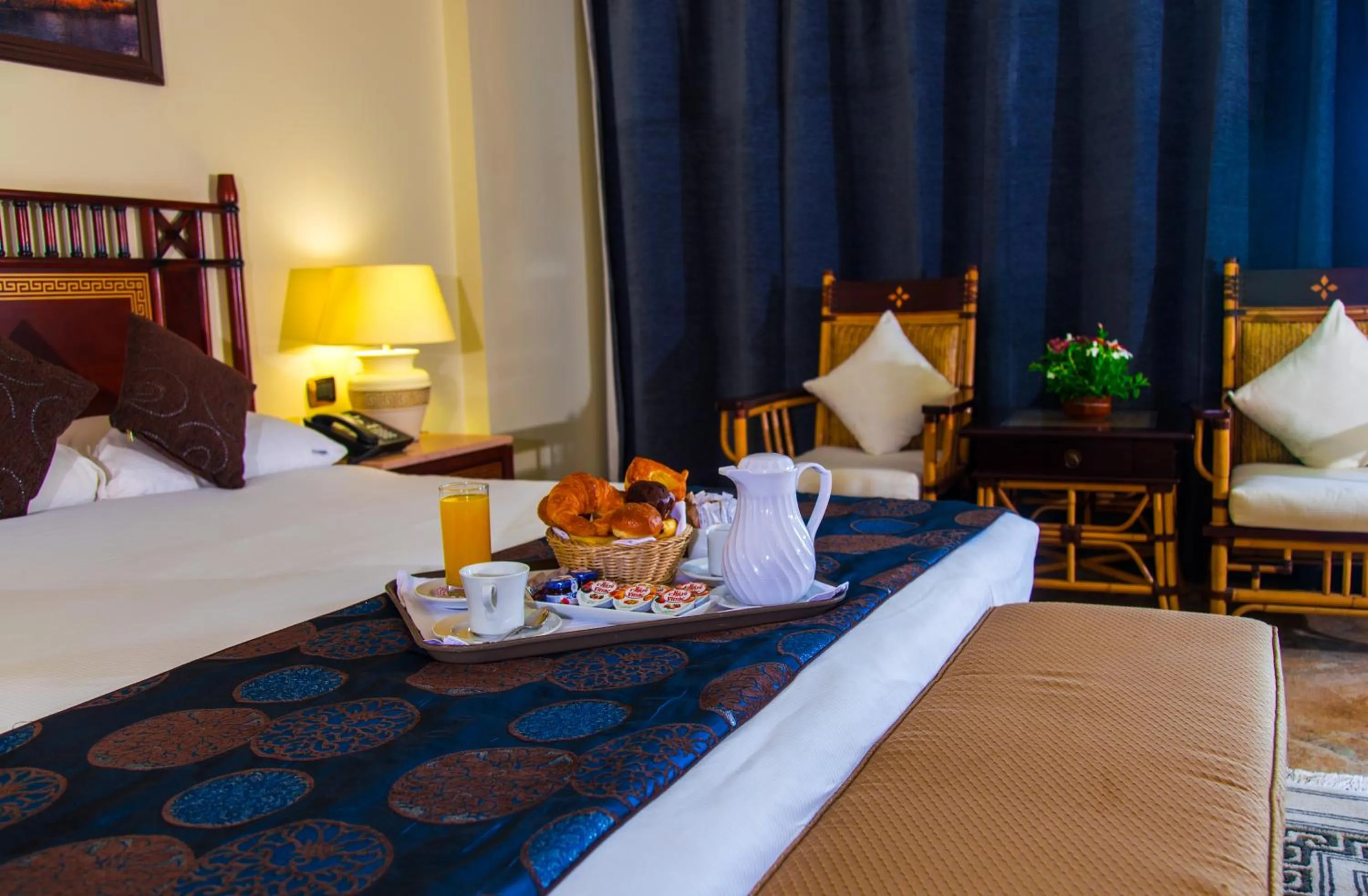 Bed in Jolie Ville Hotel & Spa Kings Island Luxor