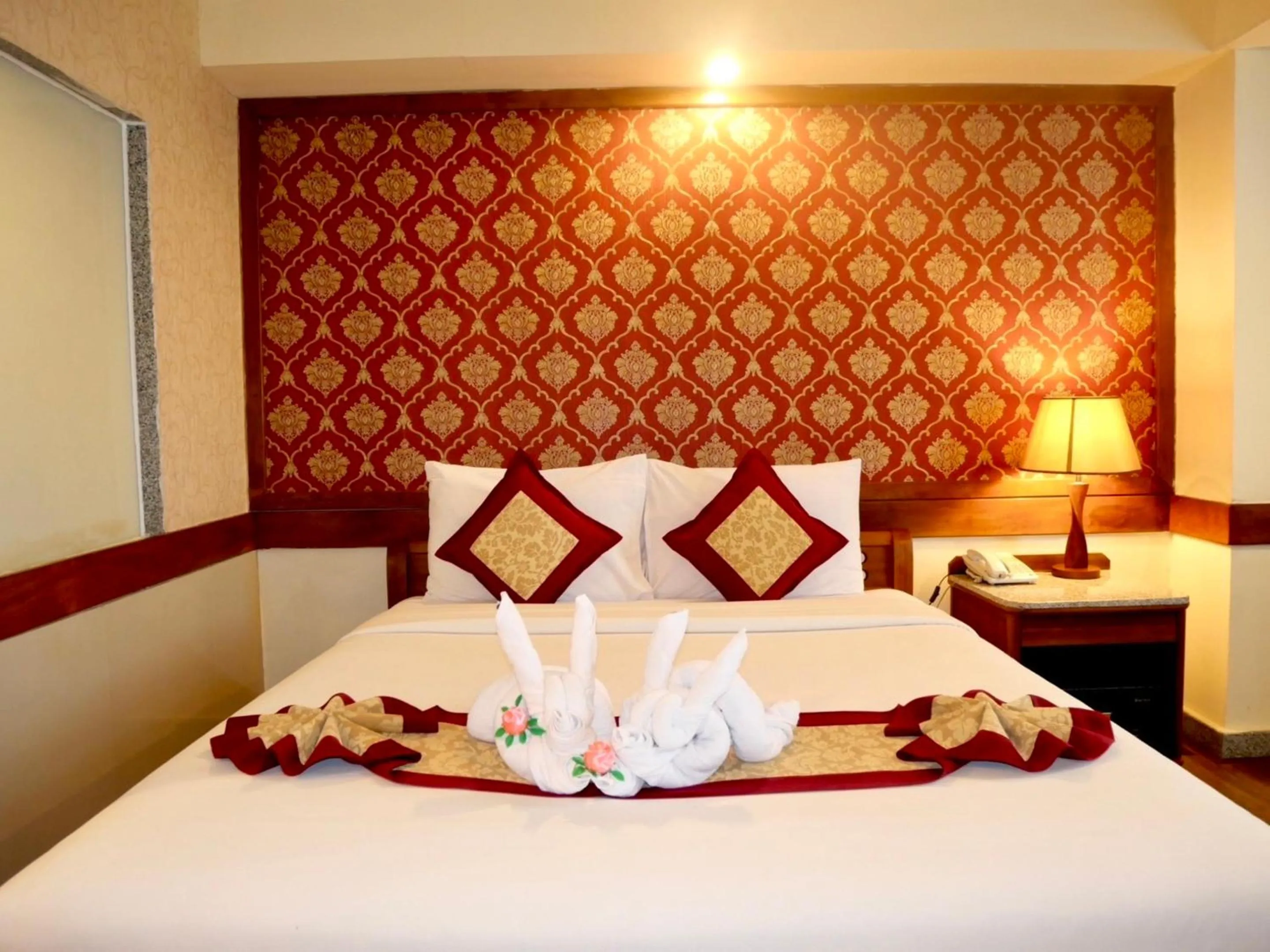 Photo of the whole room, Bed in Boutique City Hotel