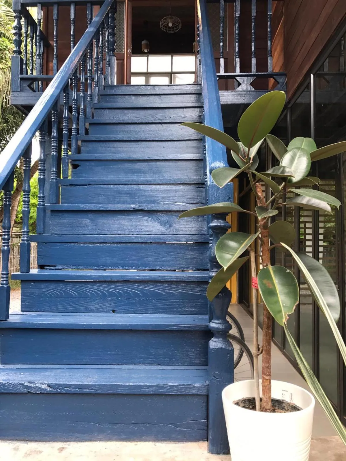 Facade/entrance in Pickbaan