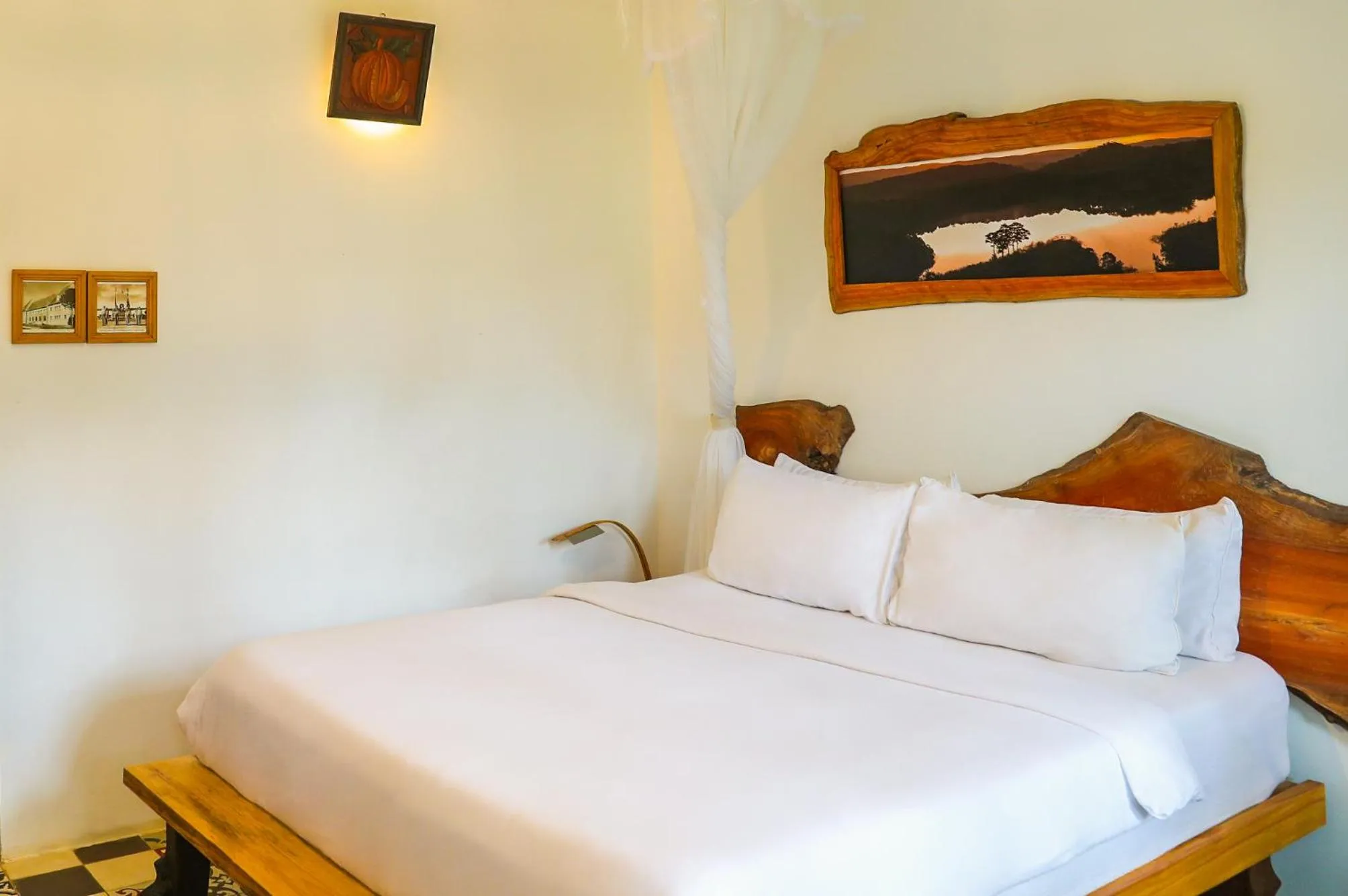 Bed in Stop and Go Boutique Hotel