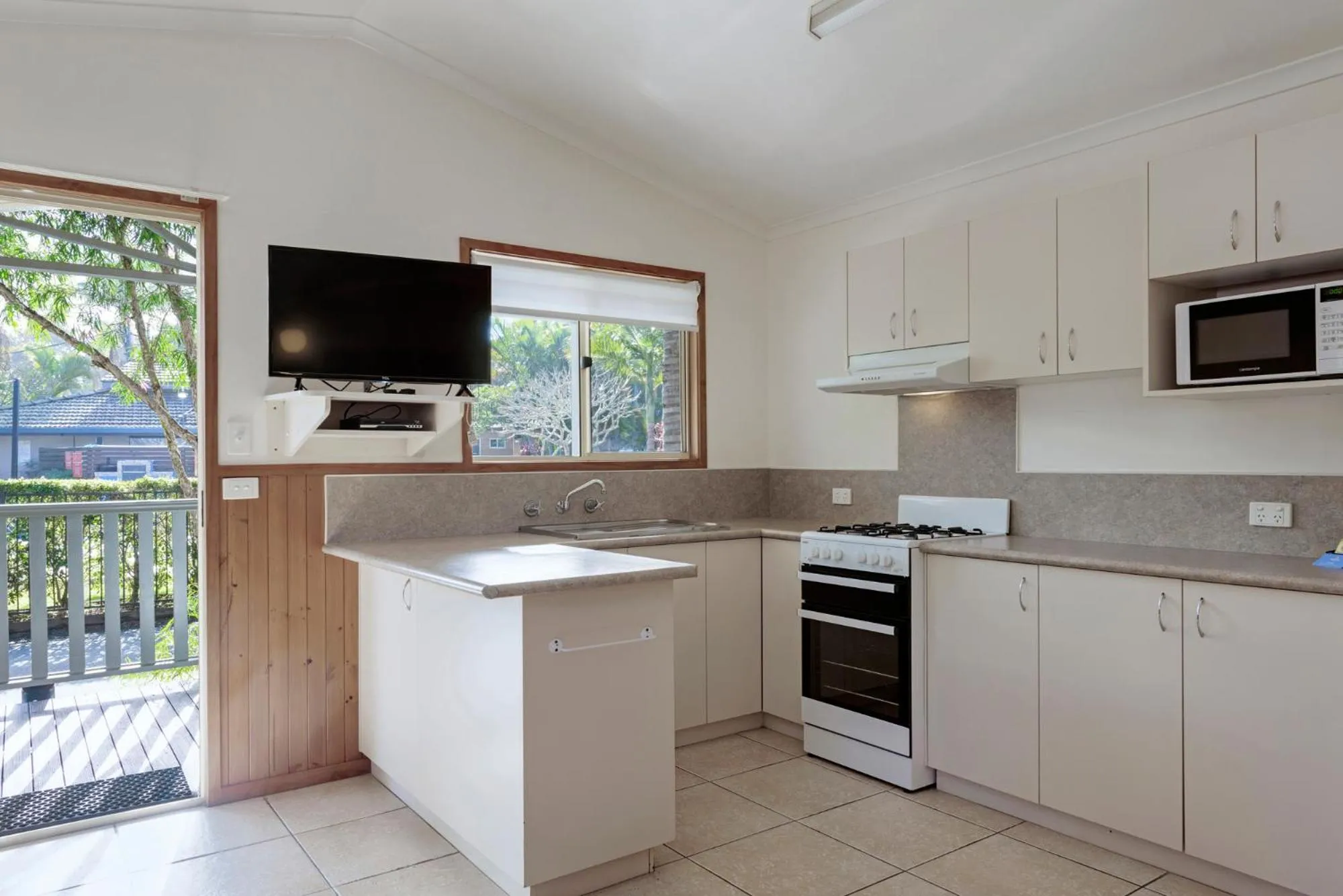 Kitchen or kitchenette in Discovery Parks - Emerald Beach