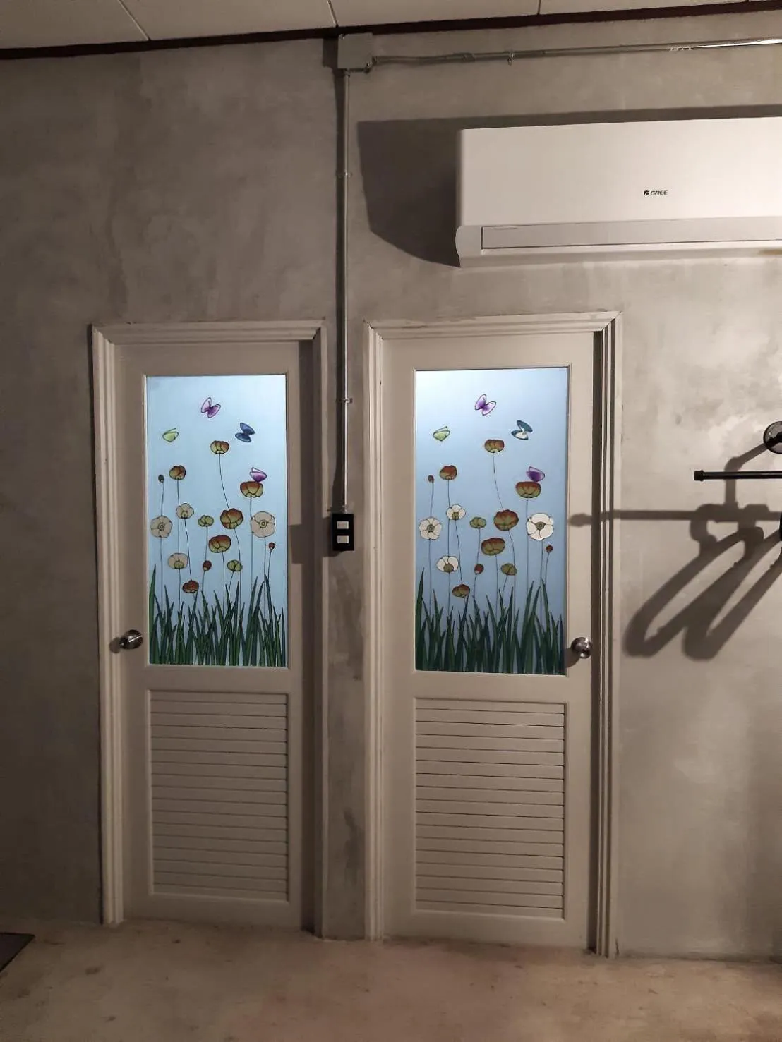 Photo of the whole room in Samanta By The Sea