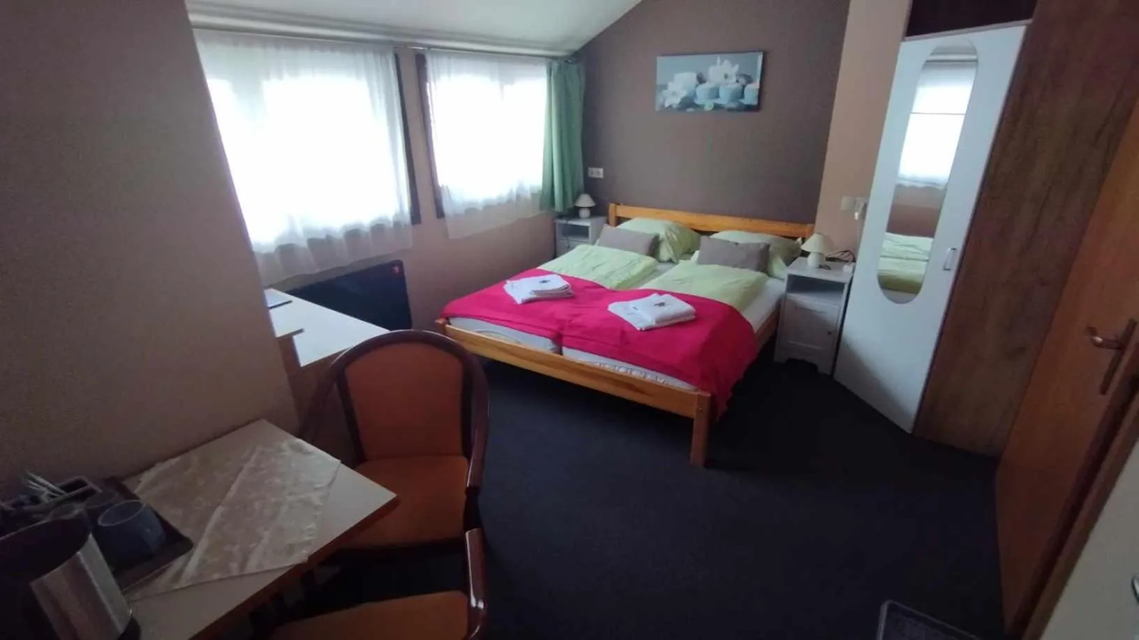 Bedroom, Bed in Jasmin Privatzimmer