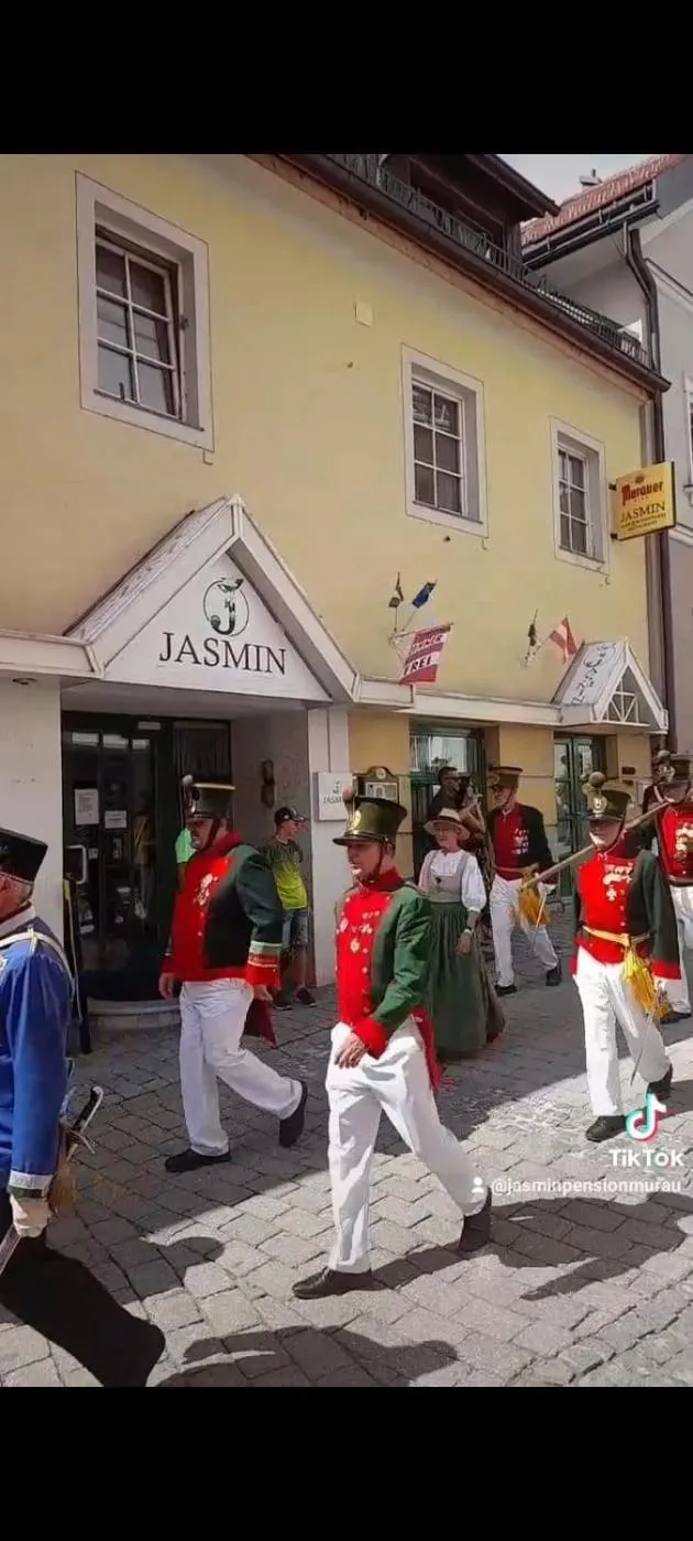 Property building in Jasmin Privatzimmer