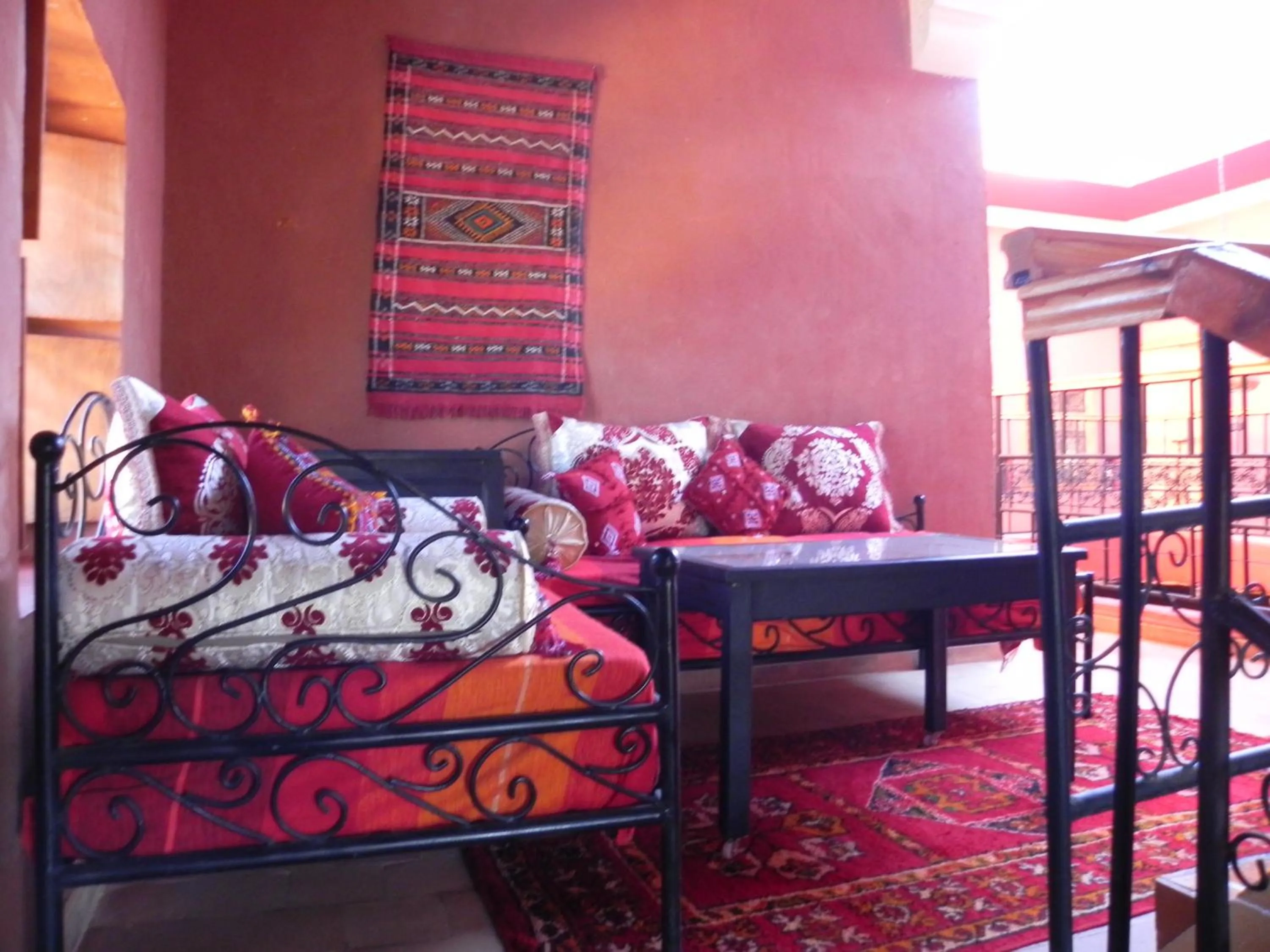 Restaurant/places to eat, Bed in Kasbah Petit Nomade