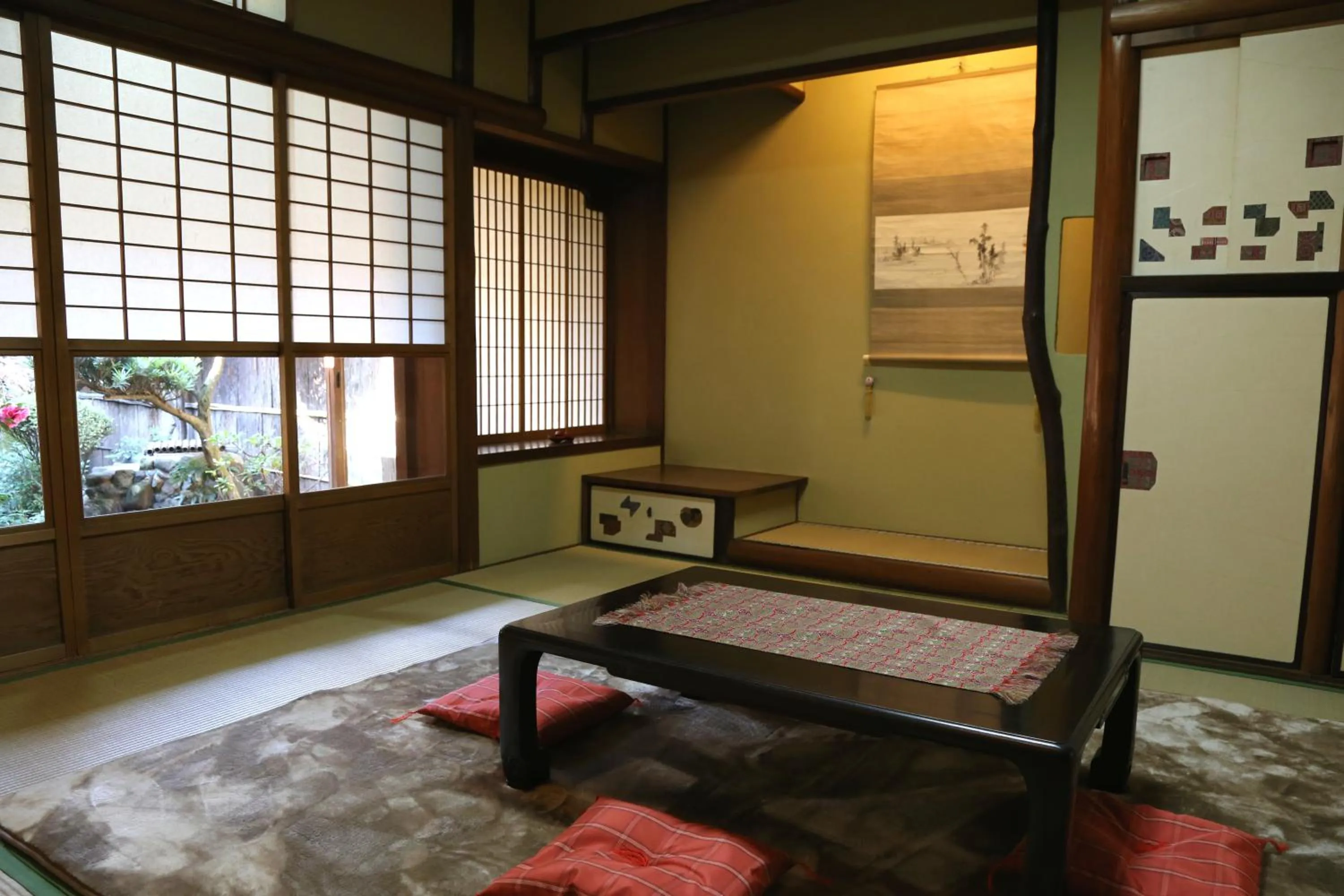 Living room in Show-an Machiya Inn
