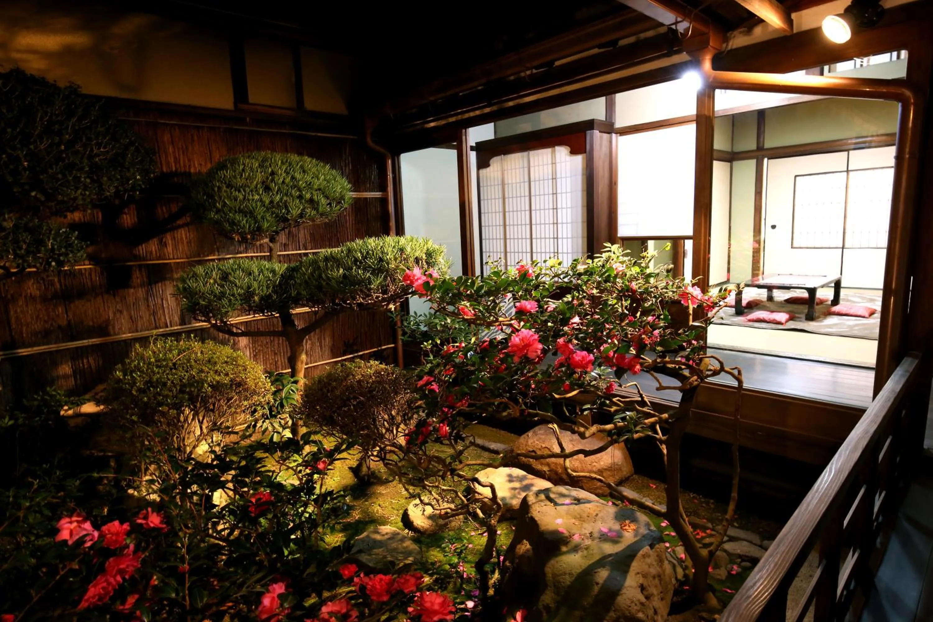 Garden in Show-an Machiya Inn