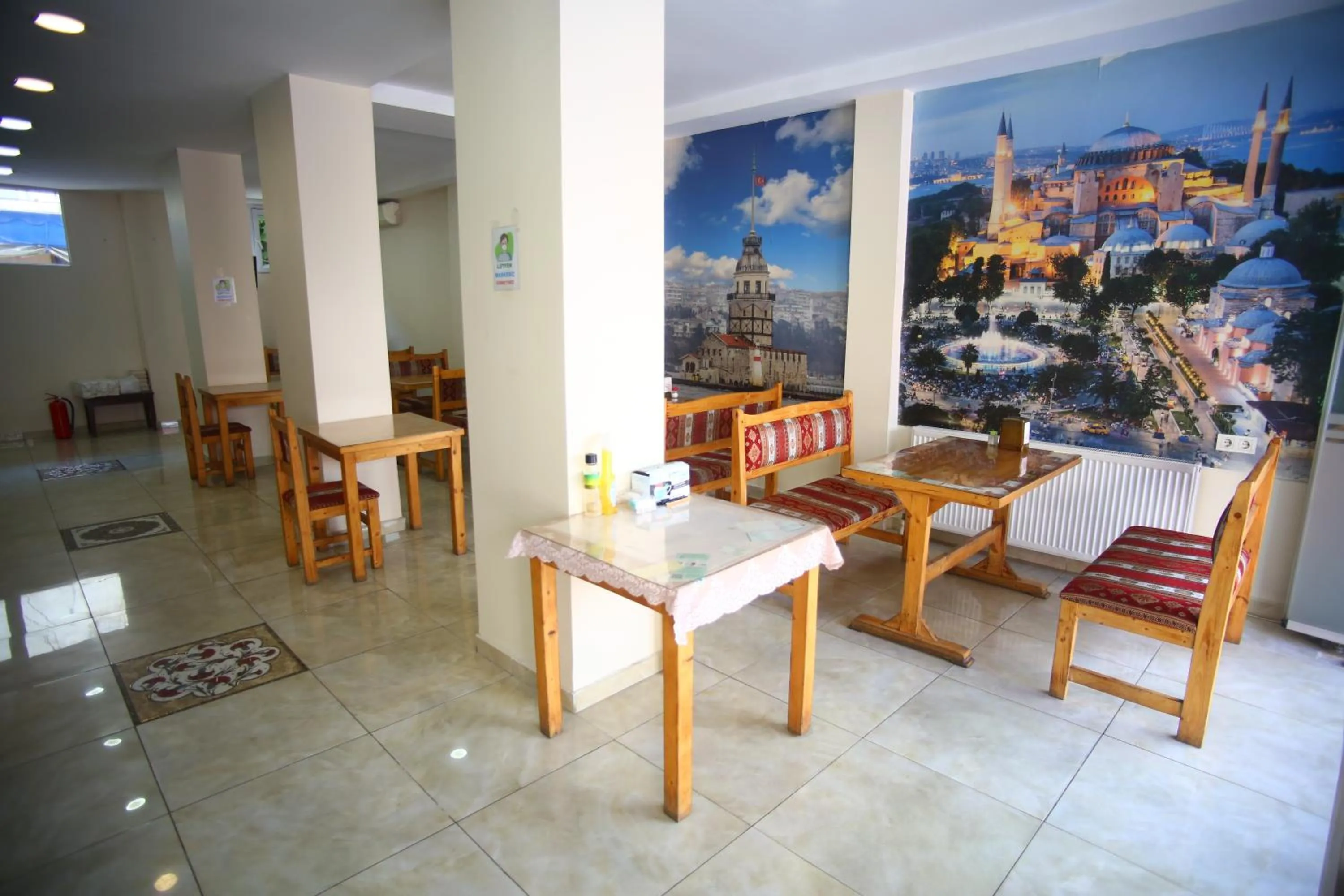 Restaurant/places to eat in Seyri Istanbul Hotel