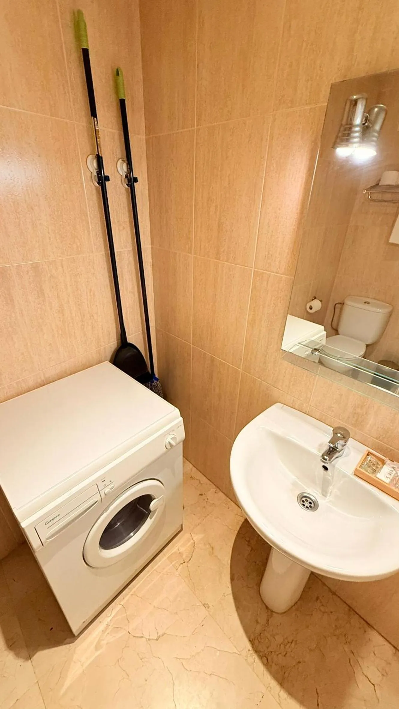 Bathroom in Fan Flat Mariscal