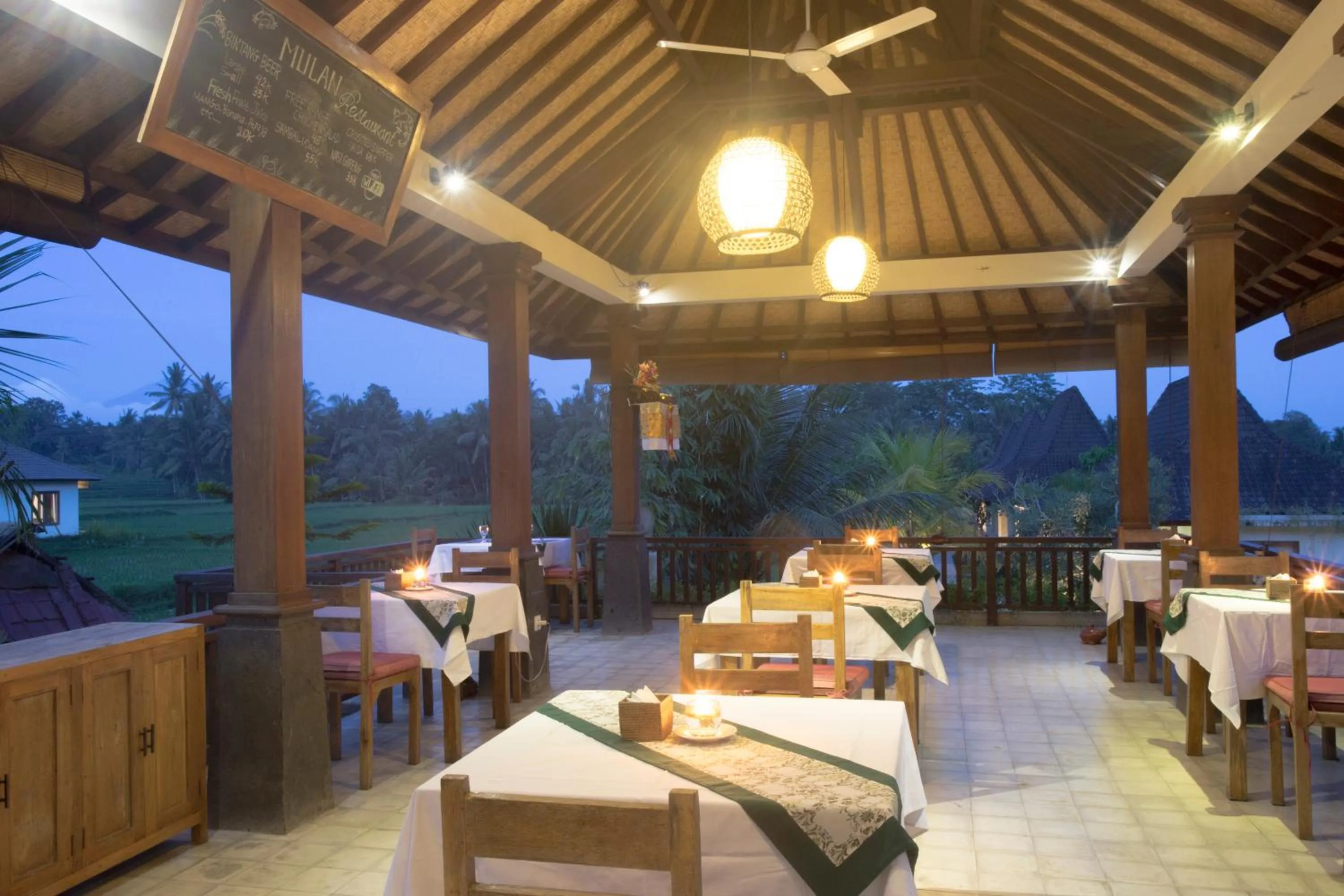 Restaurant/places to eat in Masia Villa Ubud