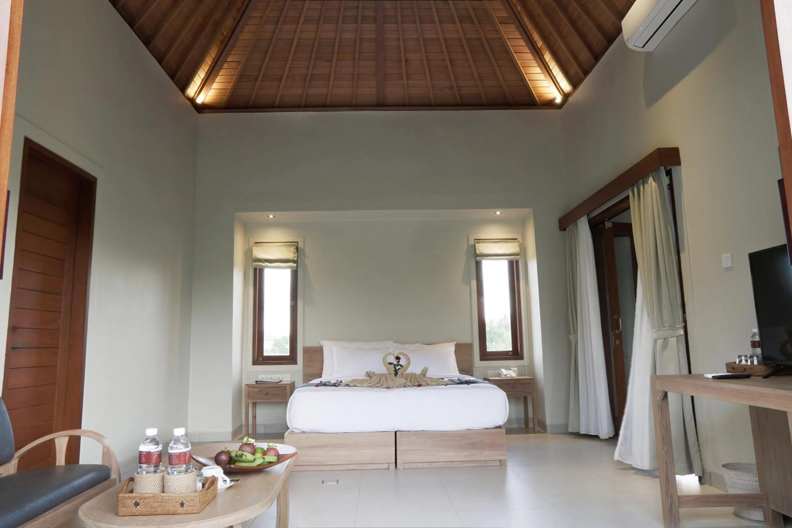 Bed in Masia Villa Ubud