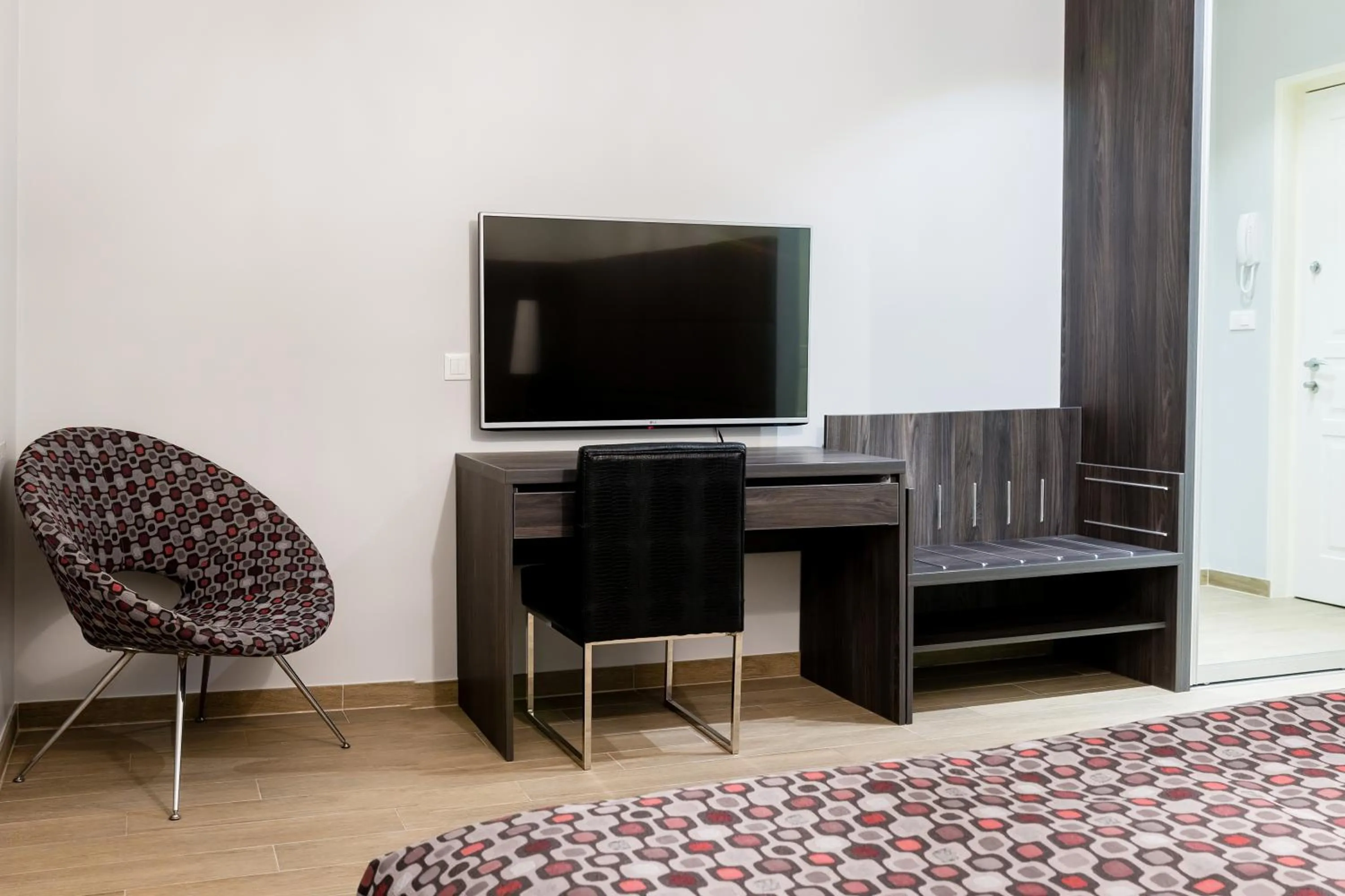 TV and multimedia in WH Apartments