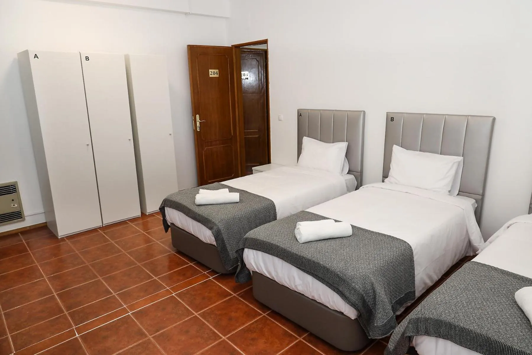 Bed in lisbon Home host