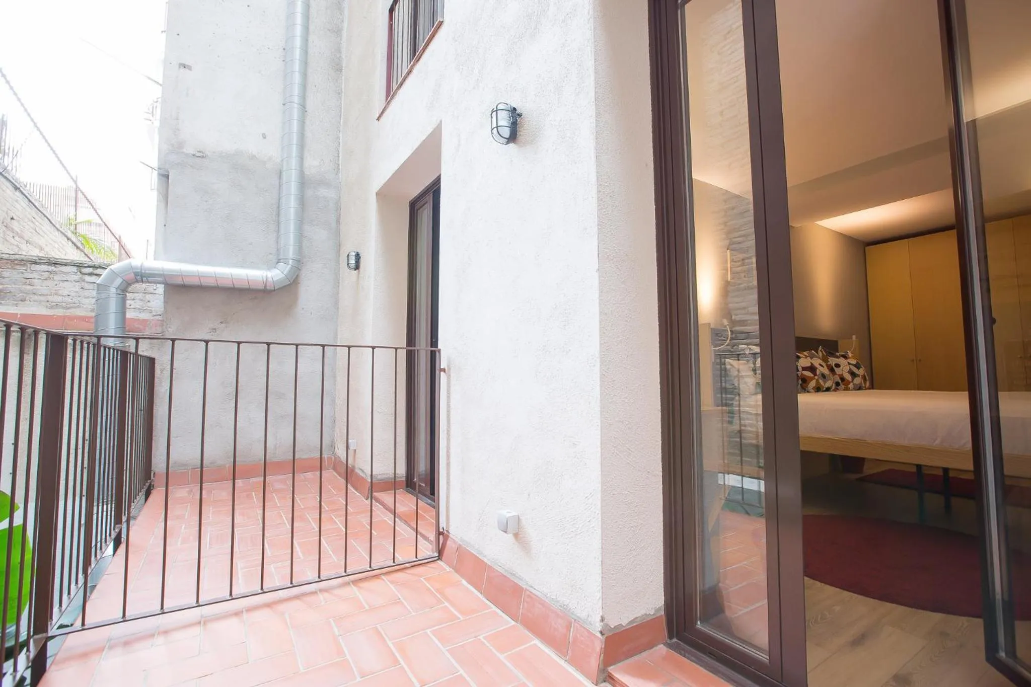 Balcony/Terrace, Bed in Yeah Barcelona Hostel