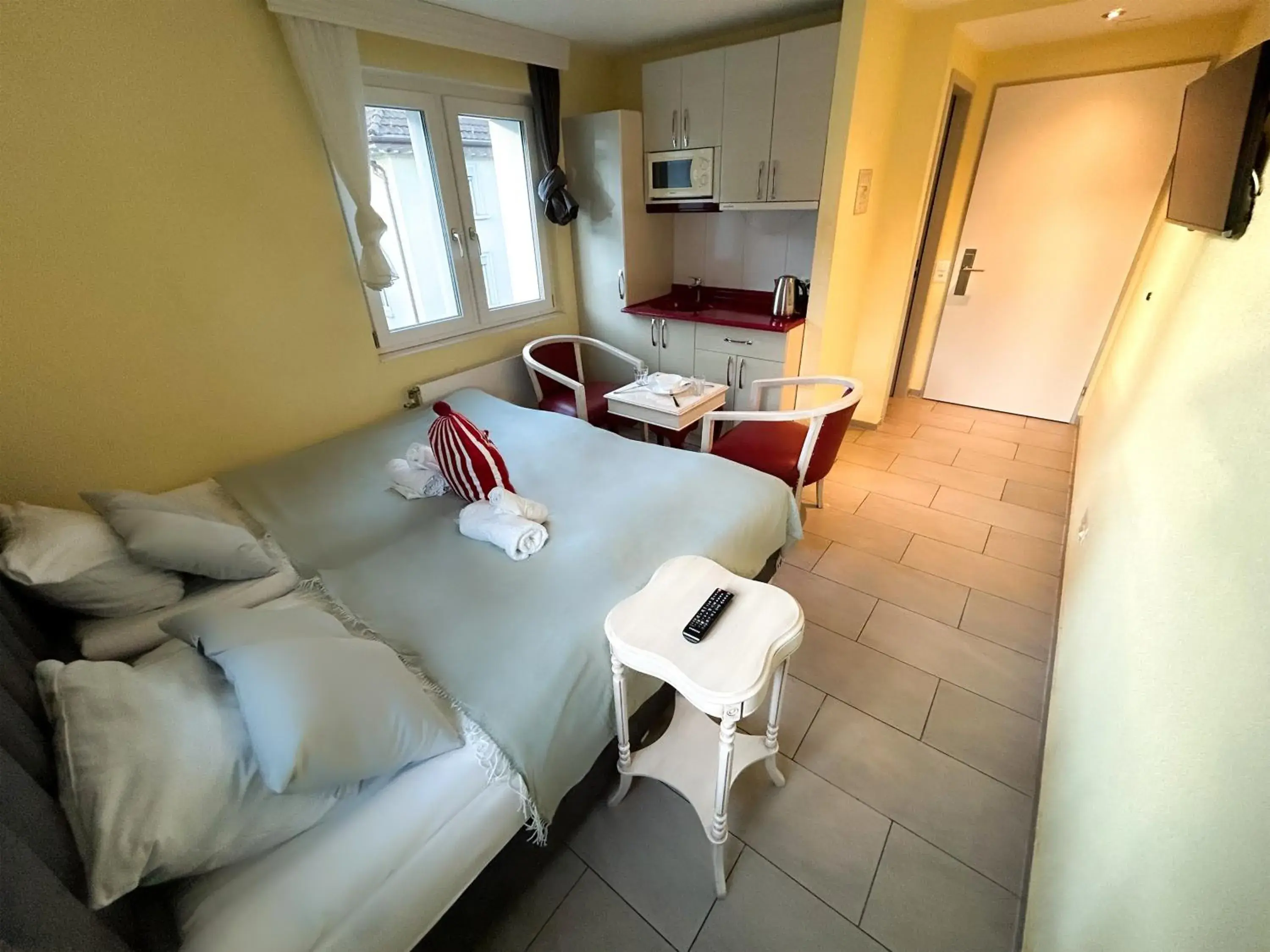 Double Room with Private Bathroom in Gasthaus 210 Double Room with Private Bathroom in Gasthaus 210