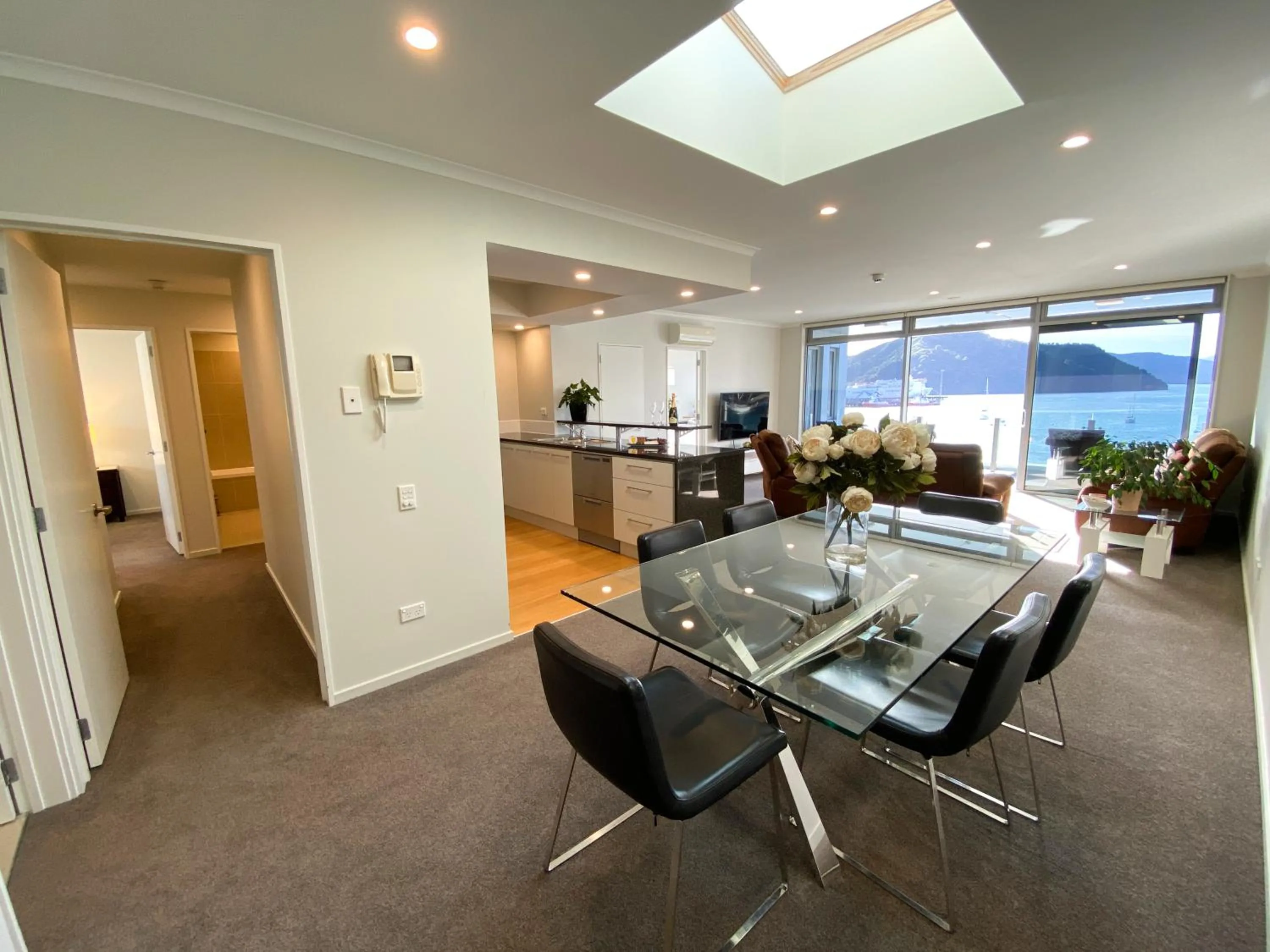 Dining area in Picton Waterfront Apartments