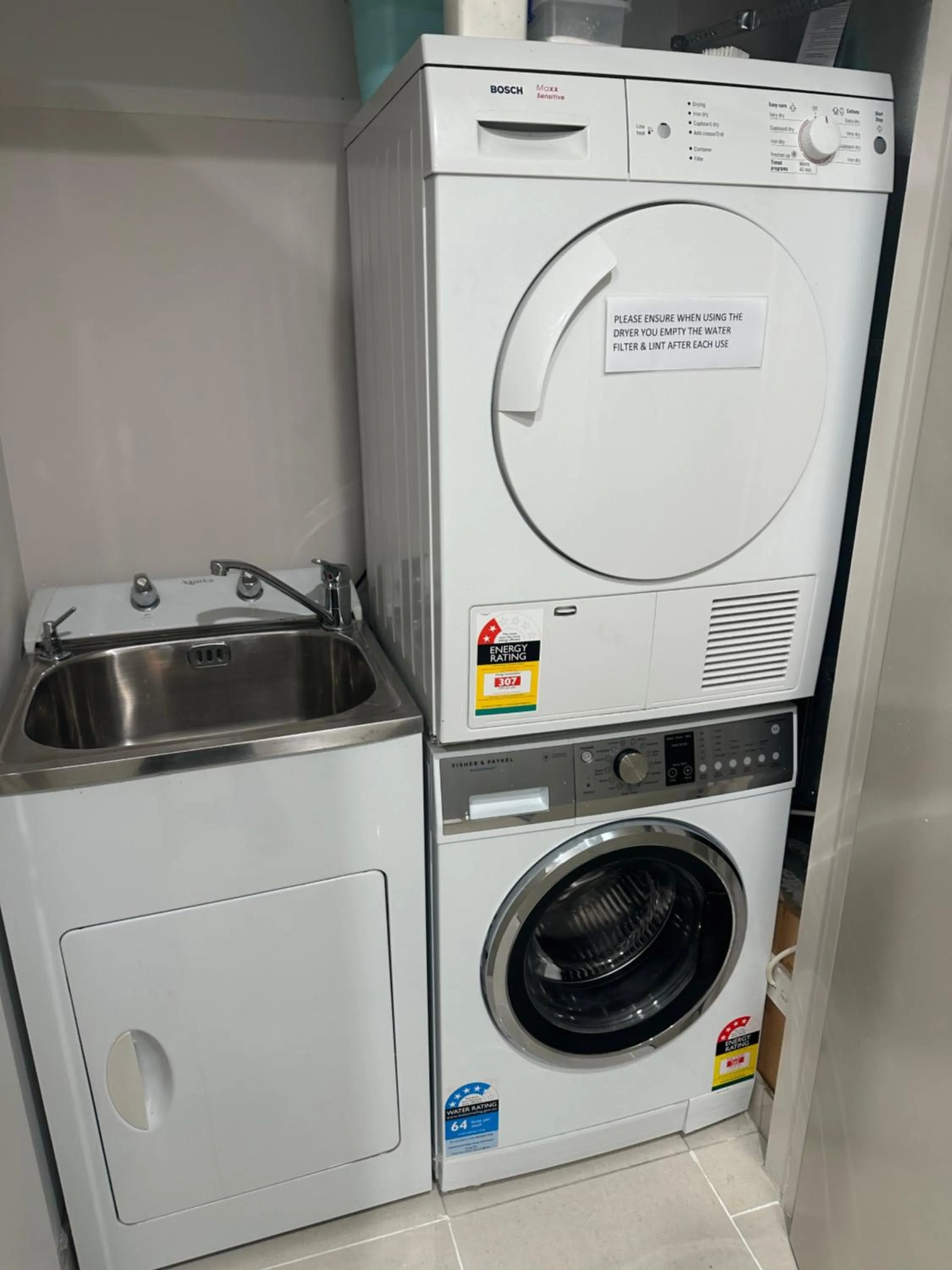 laundry in Picton Waterfront Apartments