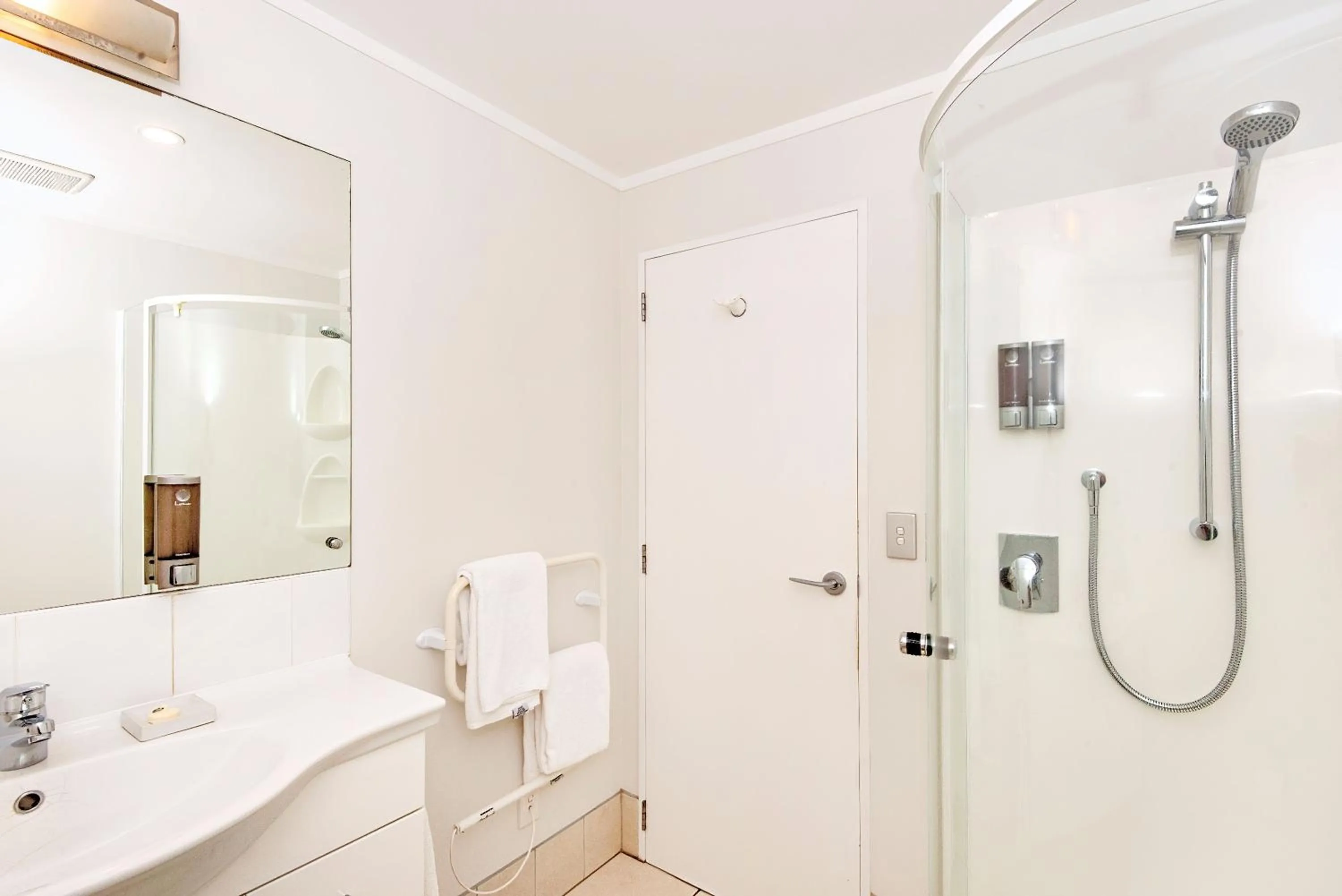 Shower in Beachpoint Apartments