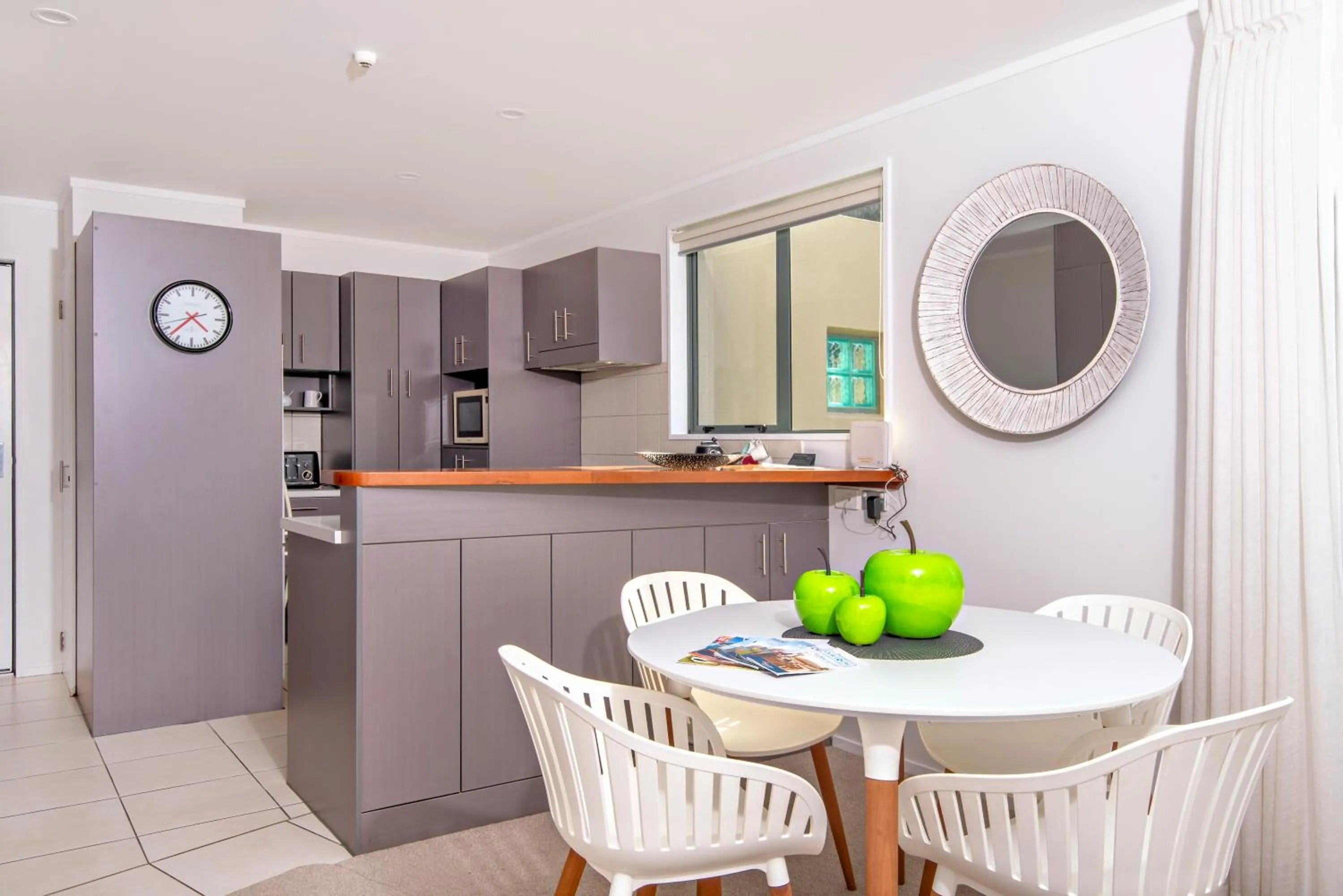 Dining area in Beachpoint Apartments