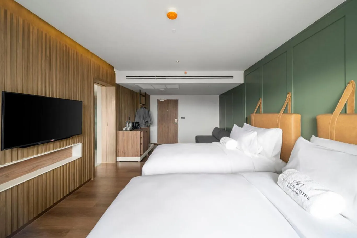 Bedroom, Bed in Rajah Hotel