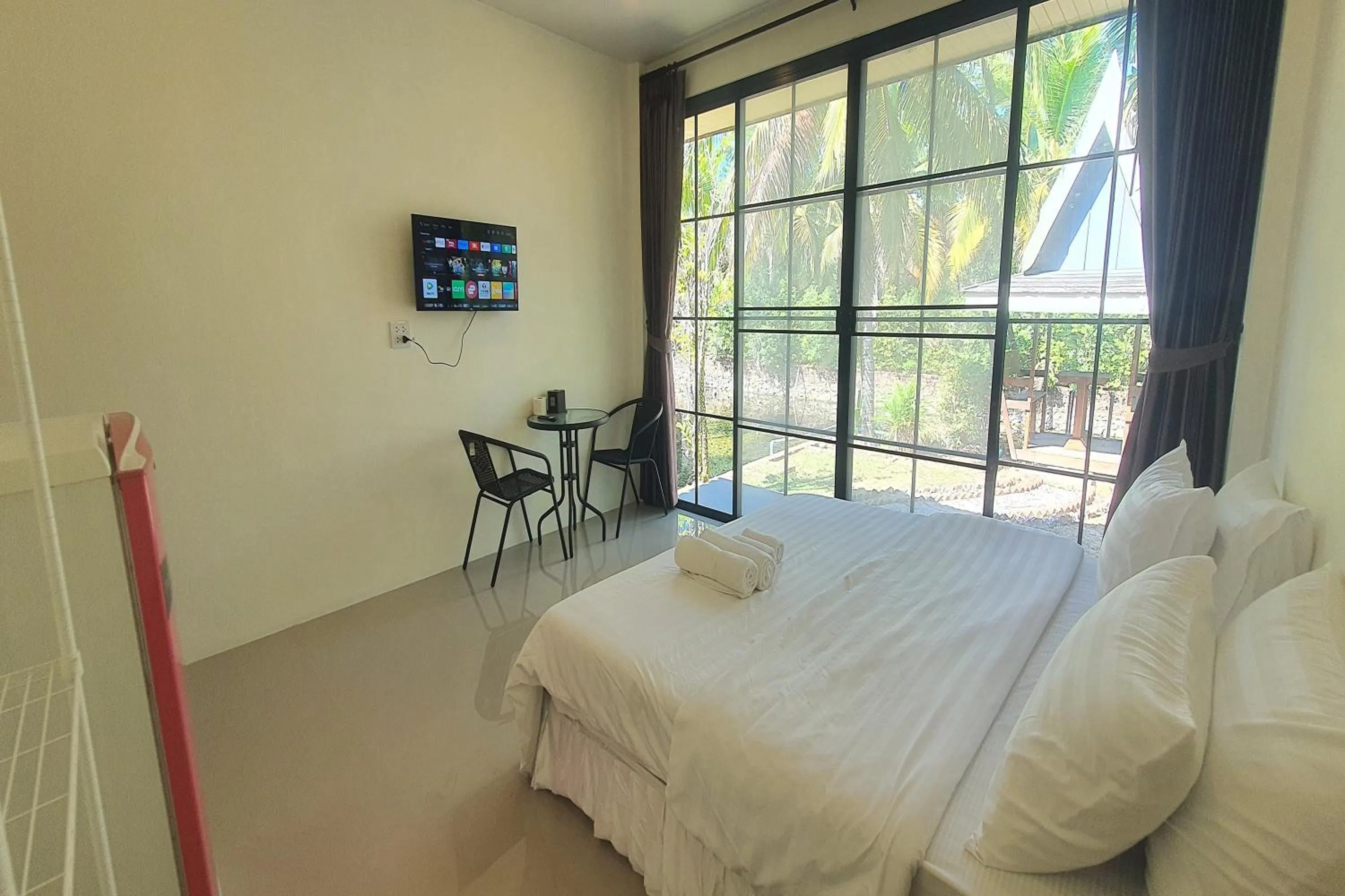 Bedroom, Bed in M Resort