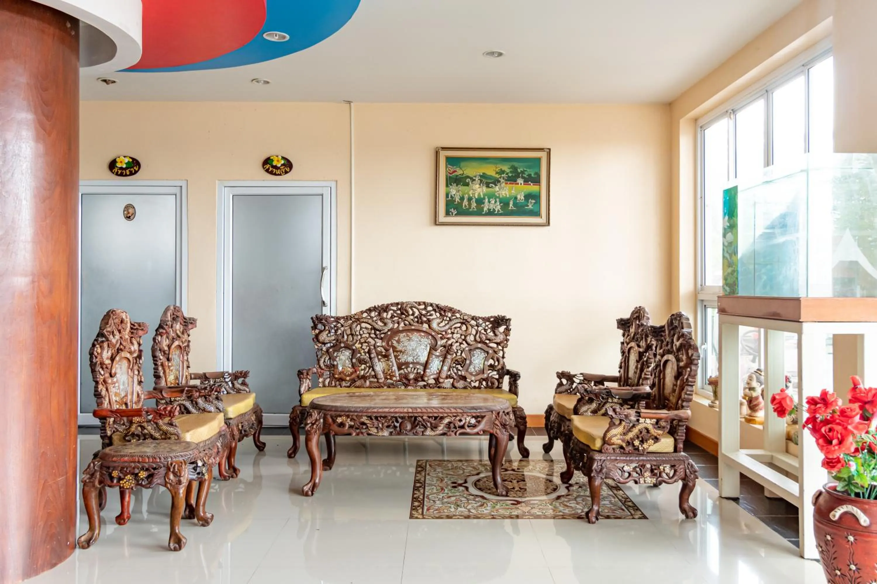 Seating area in M Resort