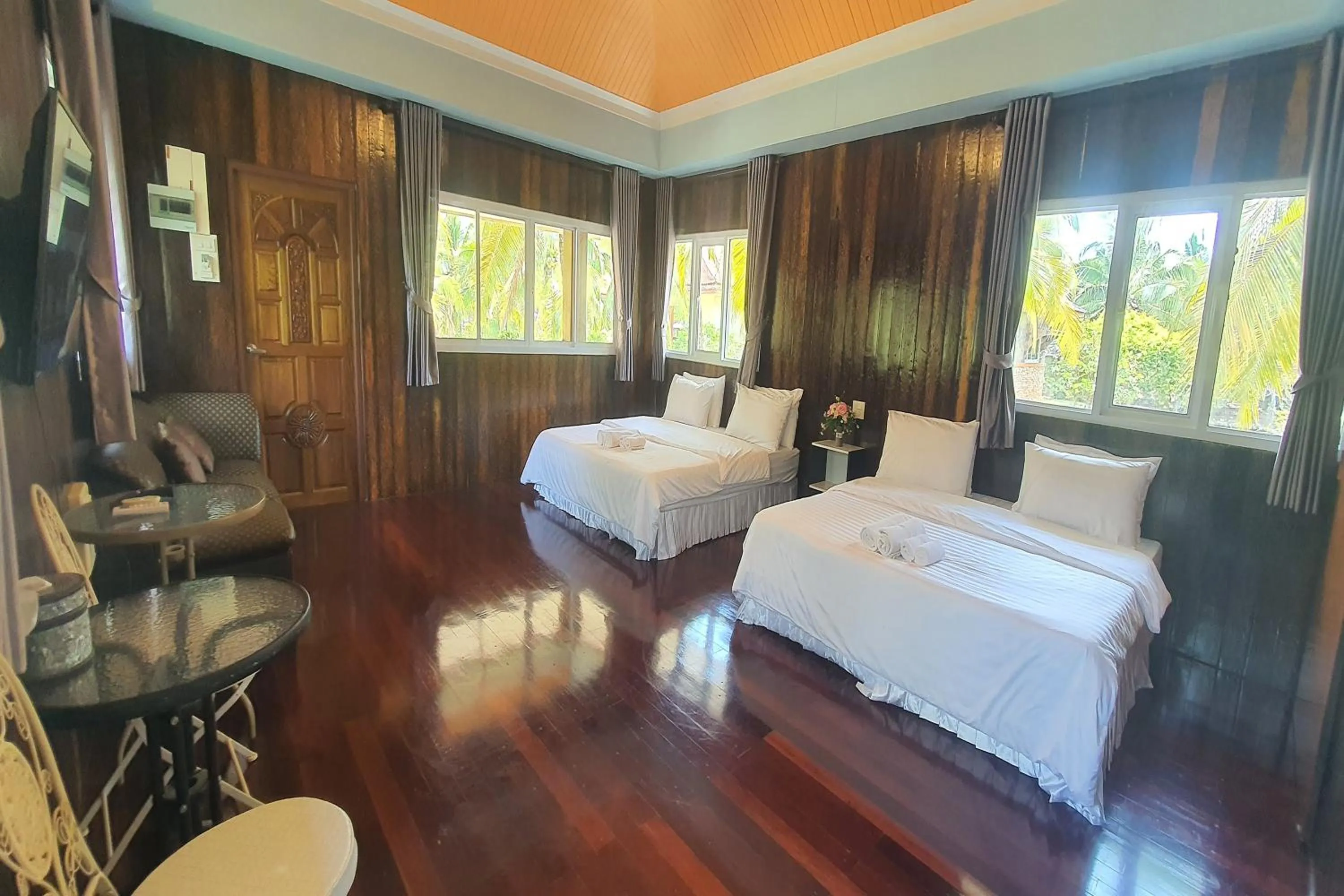 Bedroom, Bed in M Resort